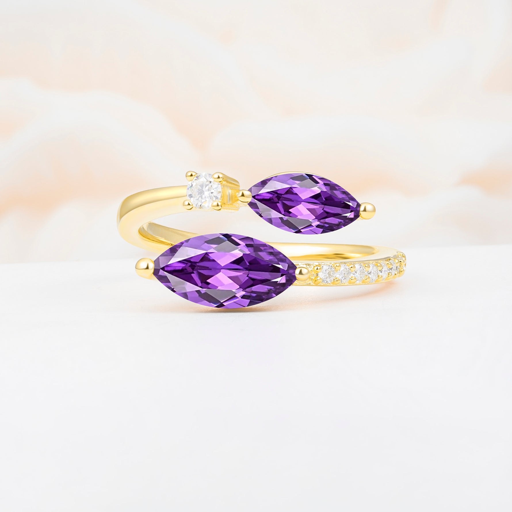 SR06737 Amethyst Ring - Yellow-Gold