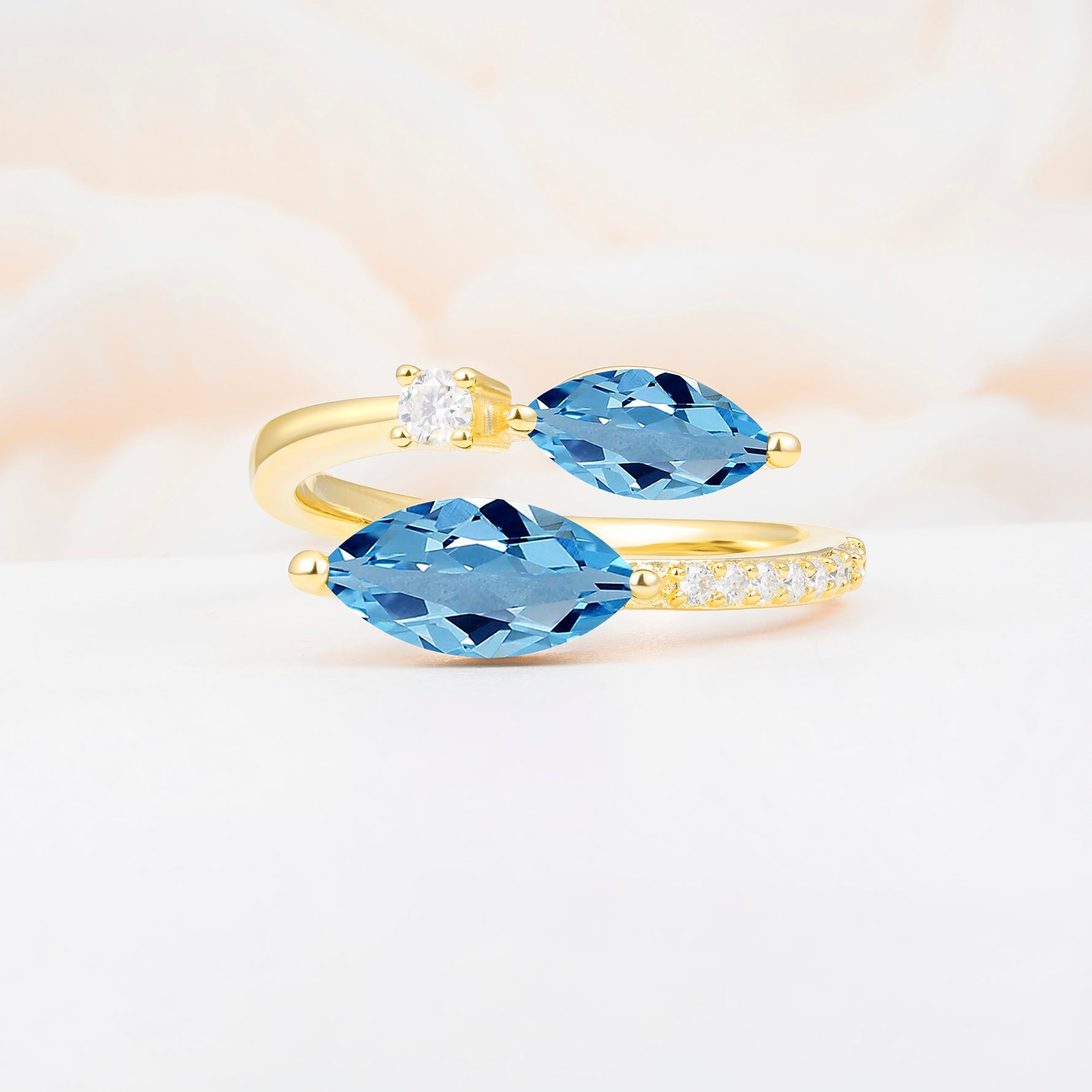 SR06737 Aquamarine Ring - Yellow-Gold