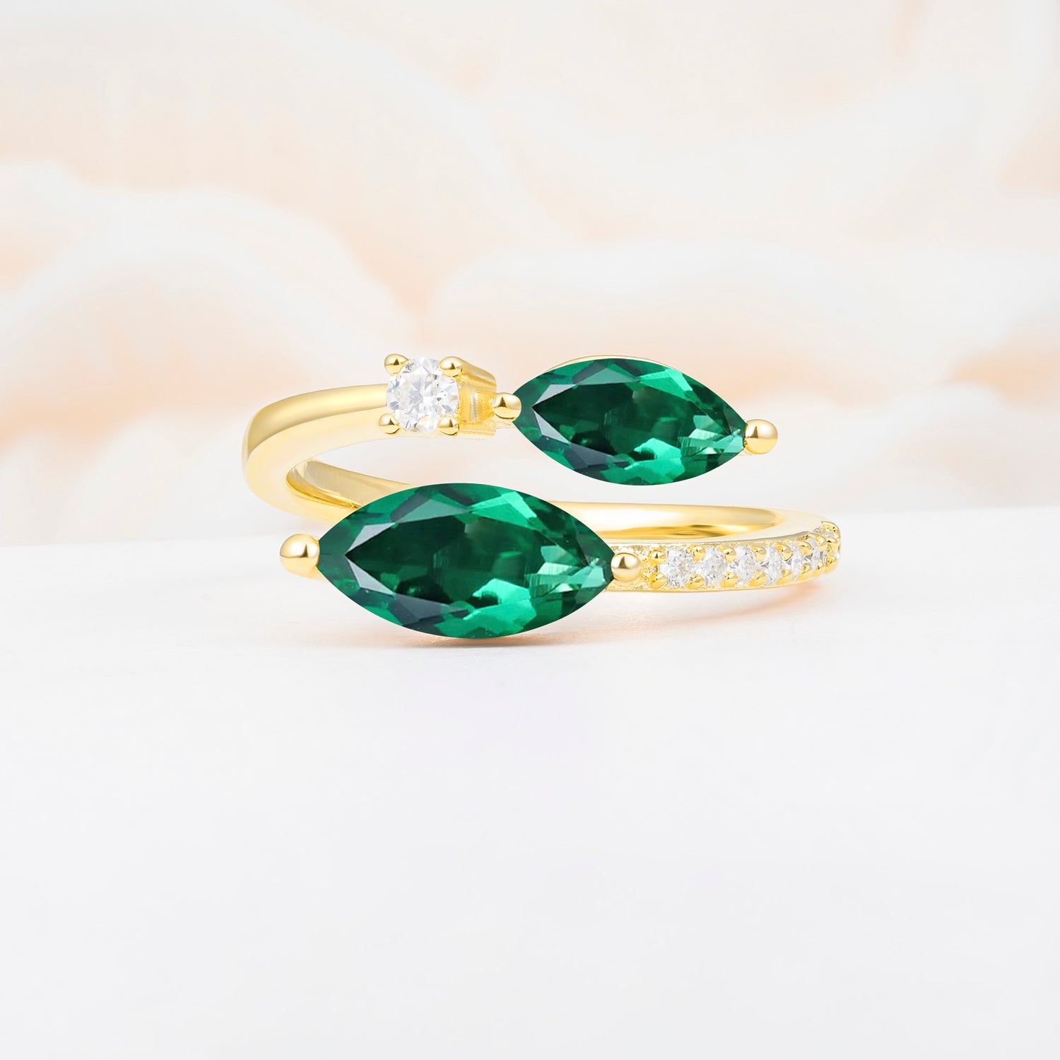 SR06737 Emerald Ring - Yellow-Gold