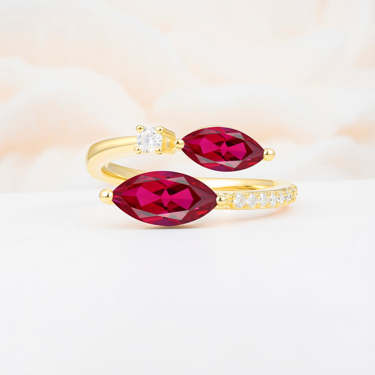 SR06737 Ruby Ring - Yellow-Gold