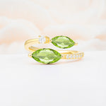 SR06737 Peridot Ring - Yellow-Gold