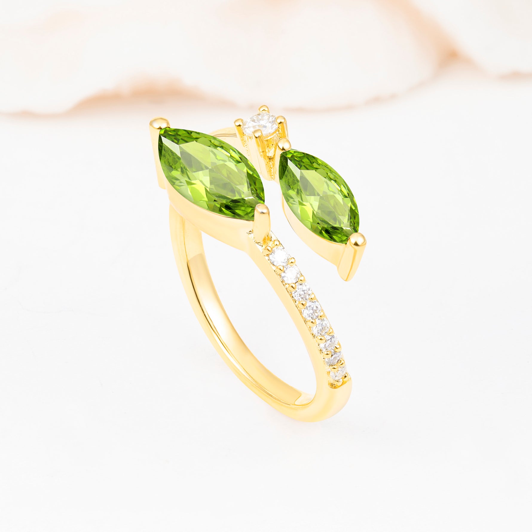 SR06737 Peridot Ring - Additional view