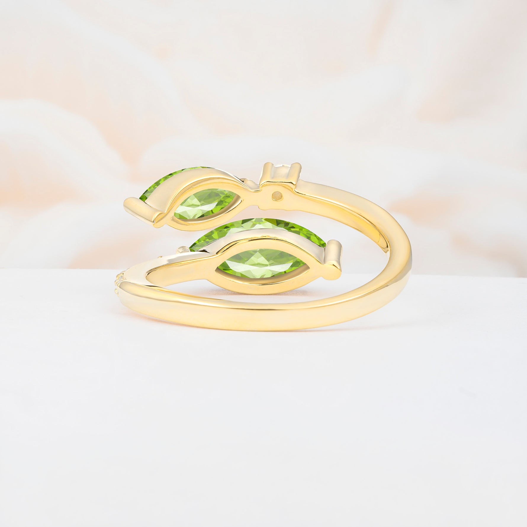 SR06737 Peridot Ring - Additional view