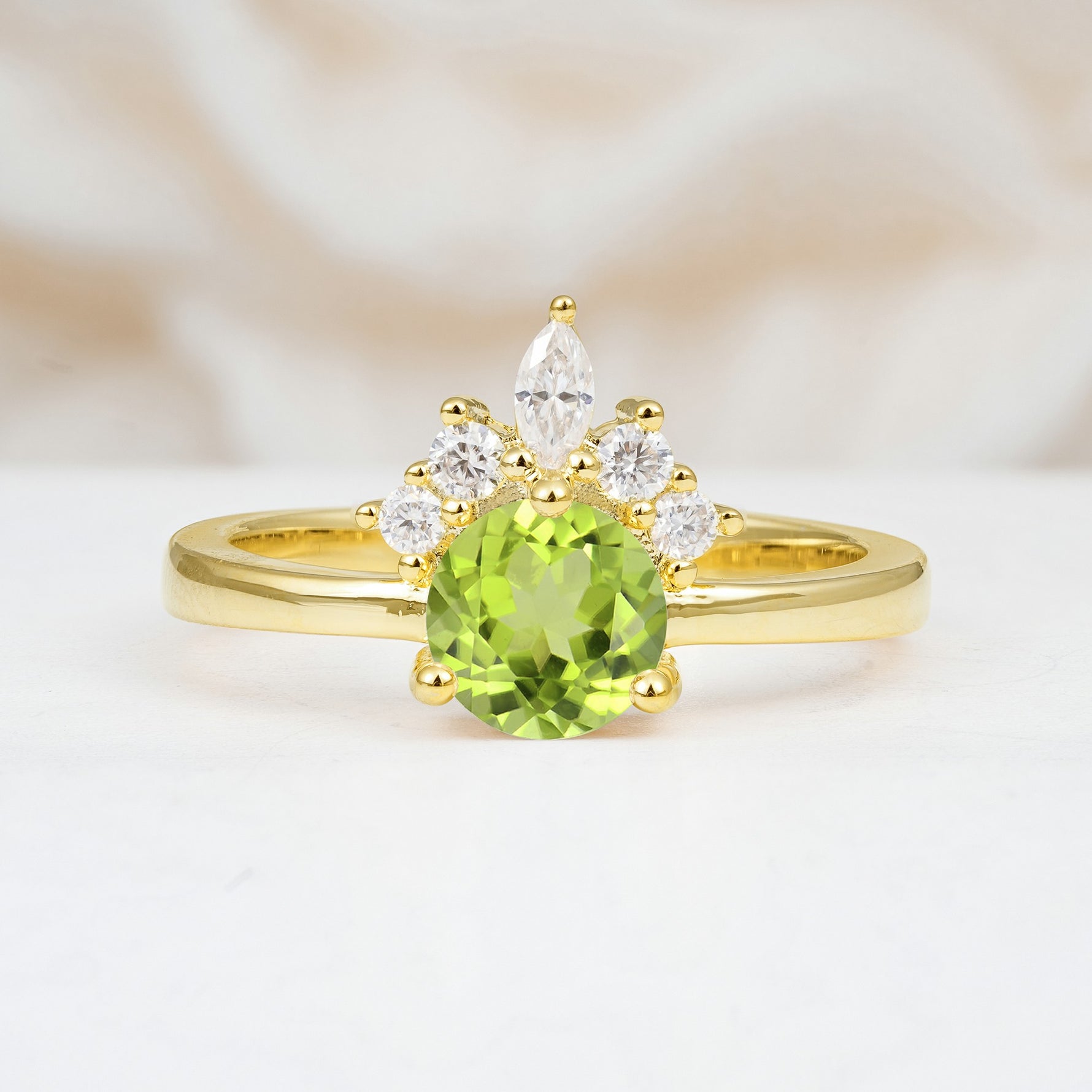 SR07460 Peridot Ring - Yellow-Gold