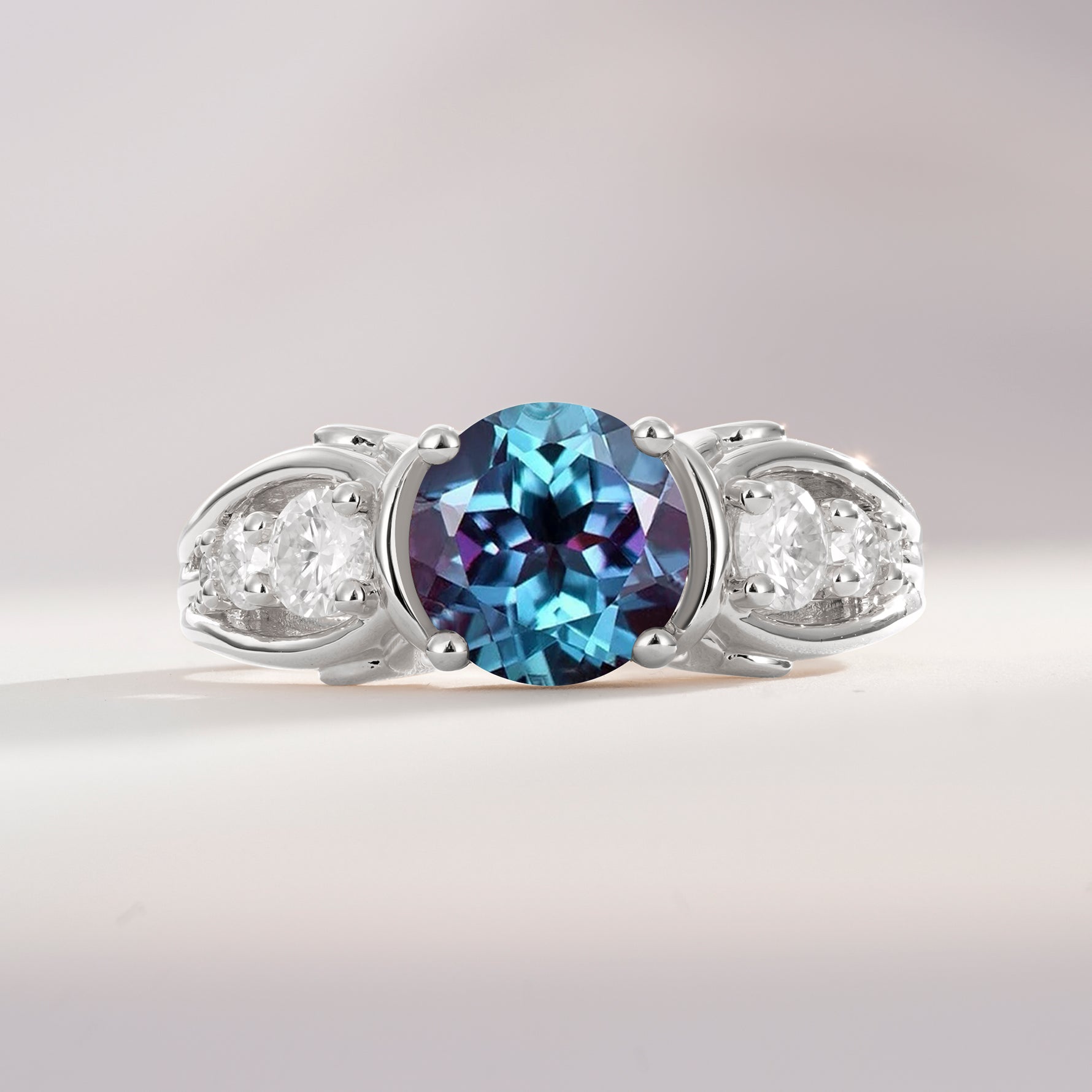 SR08639 Alexandrite Ring - Additional view