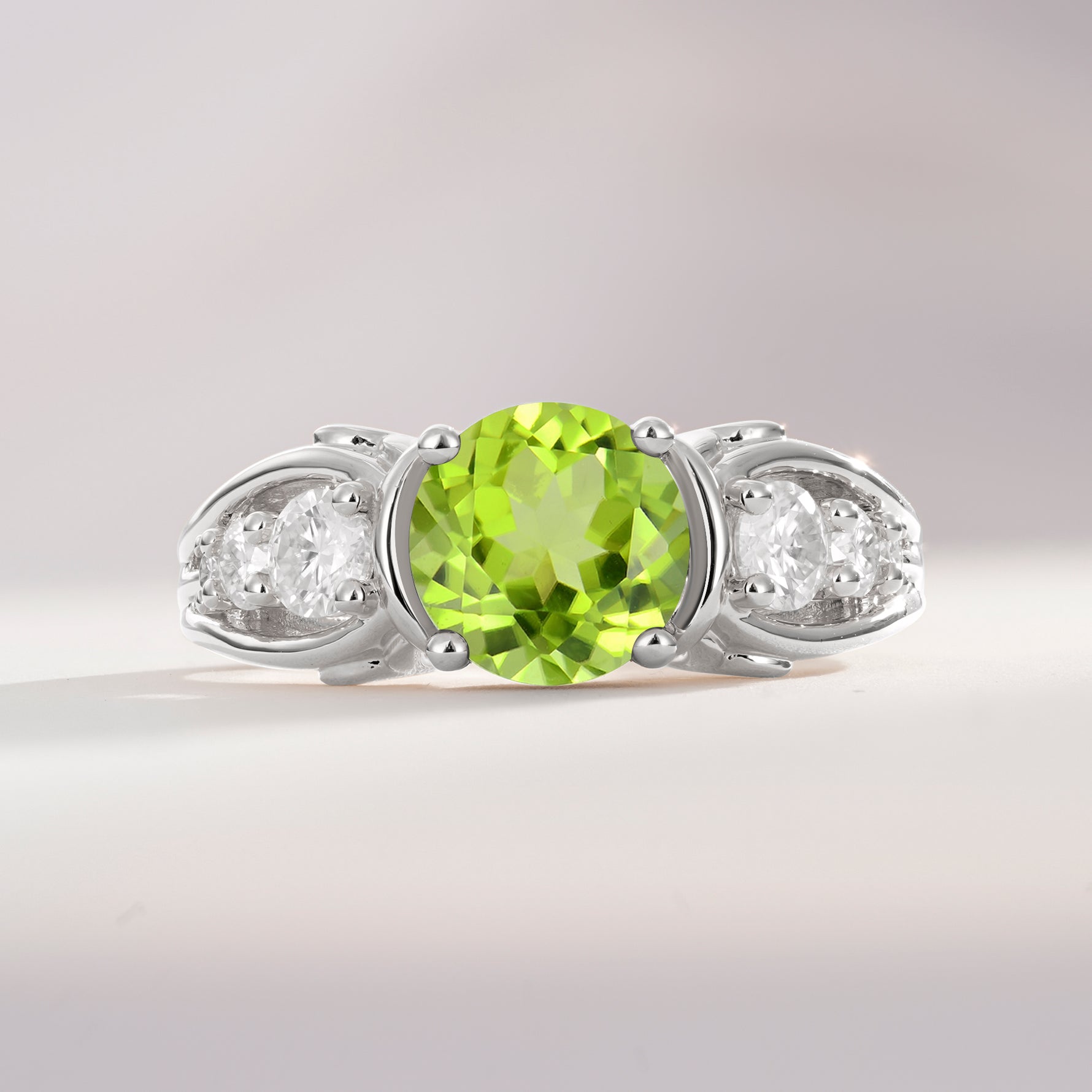 SR08639 Peridot Ring - Additional view