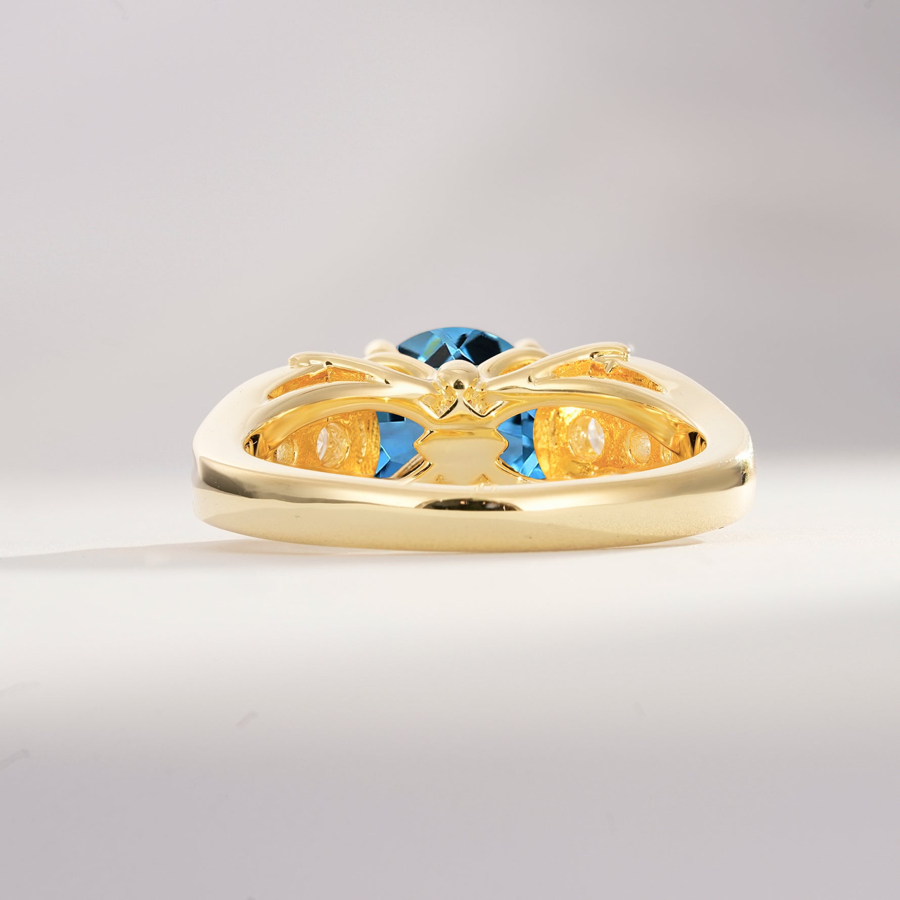SR08639 Aquamarine Ring - Additional view