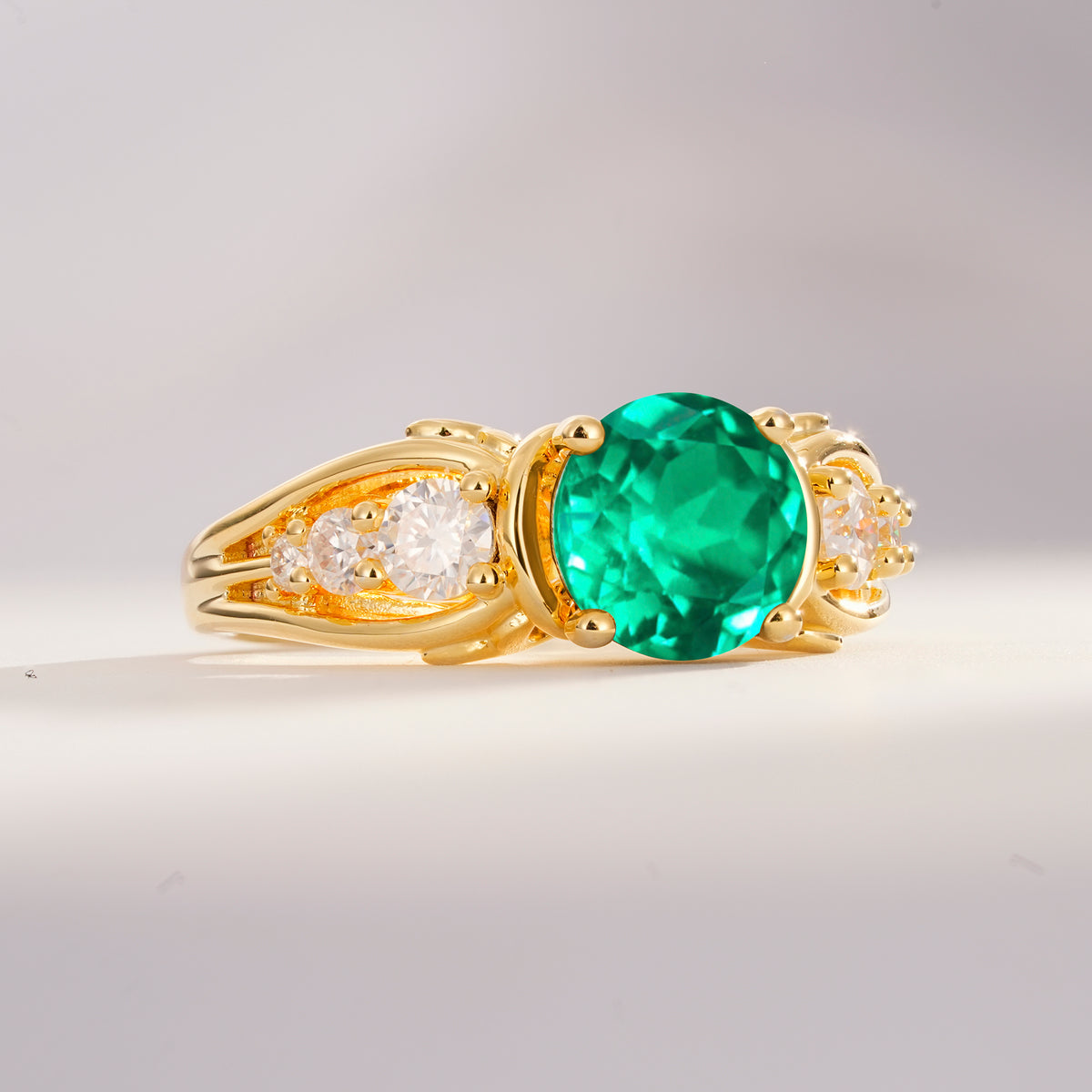 SR08639 Emerald Ring - White-Gold