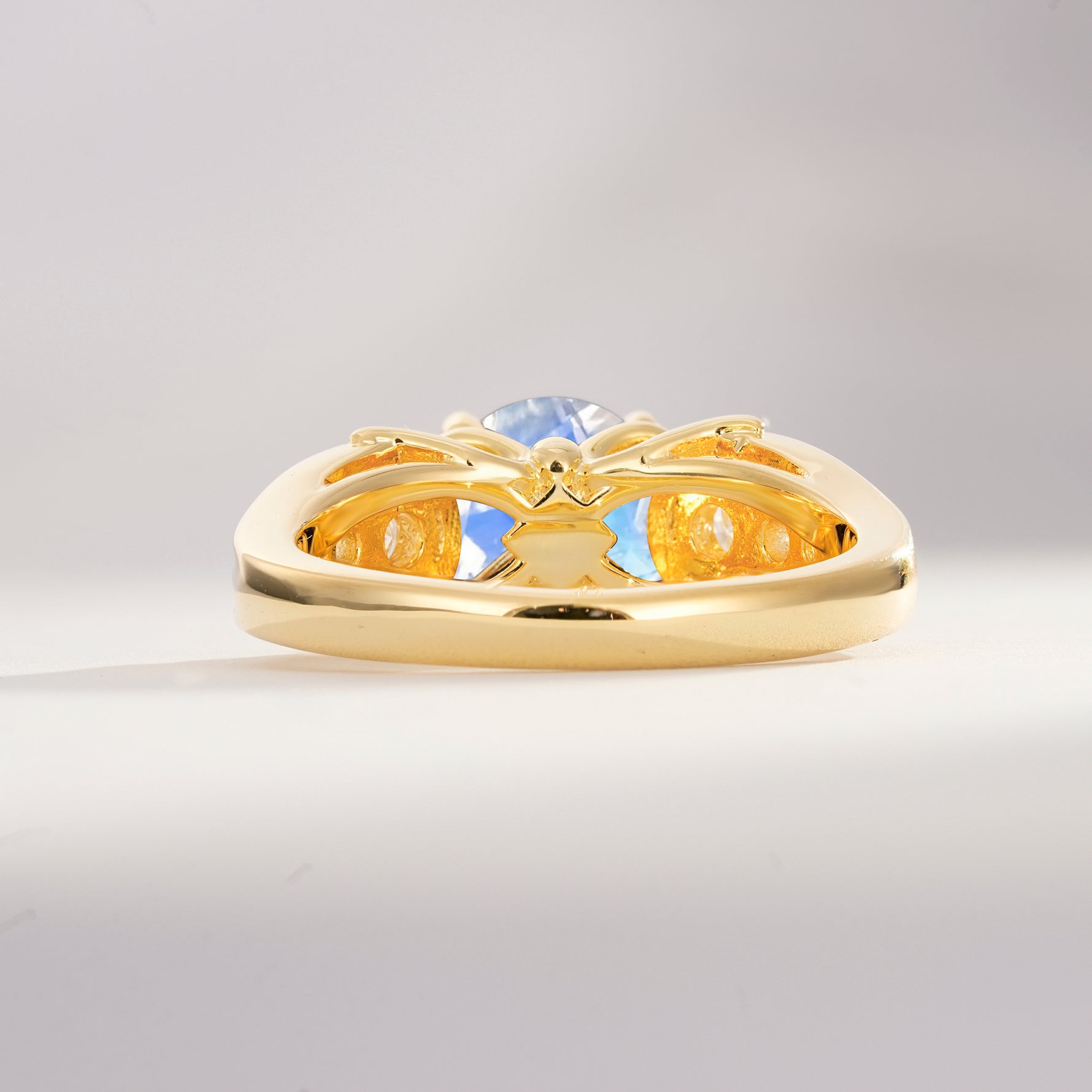 SR08639 Moonstone Ring - Additional view