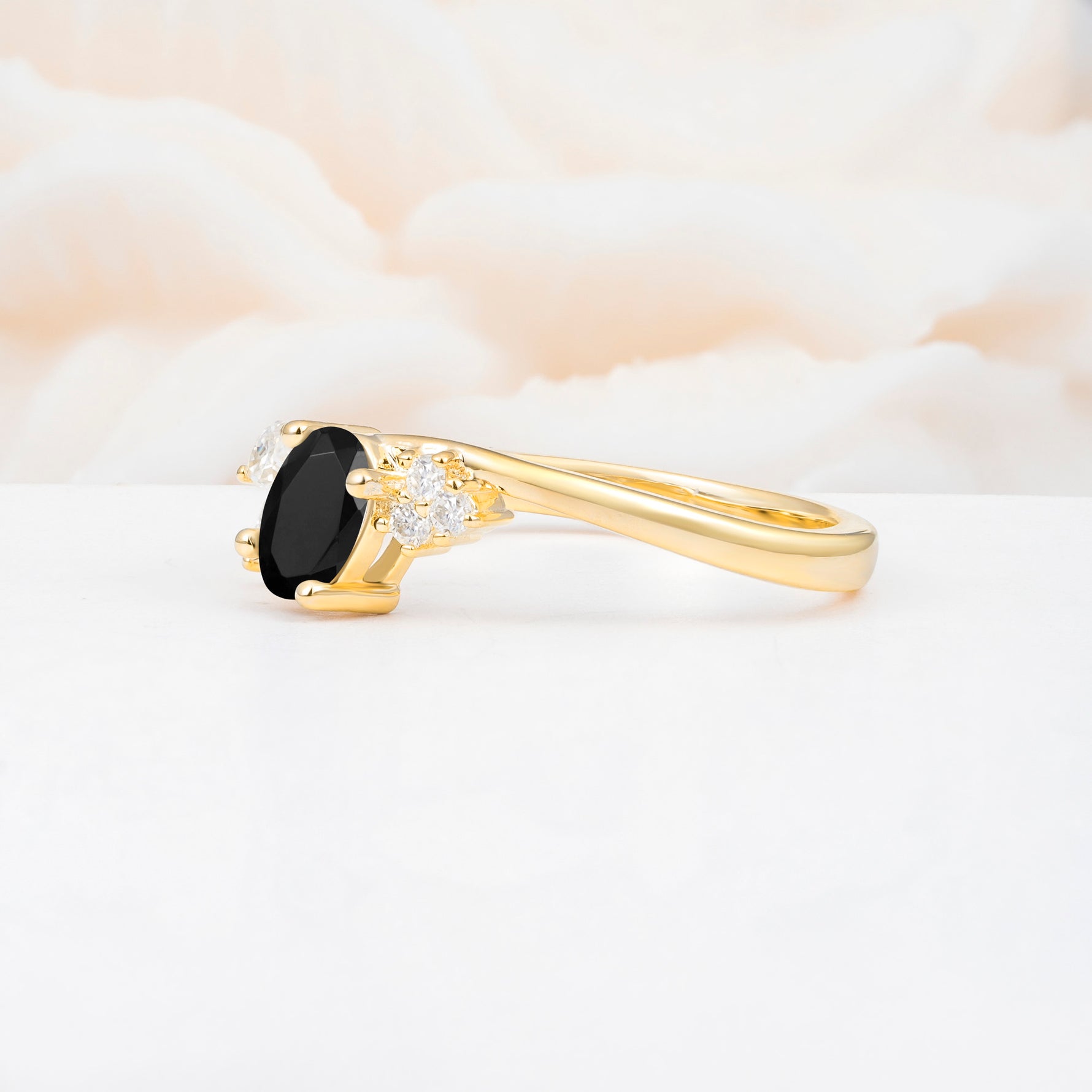 SR08714 Black Onyx Ring - White-Gold