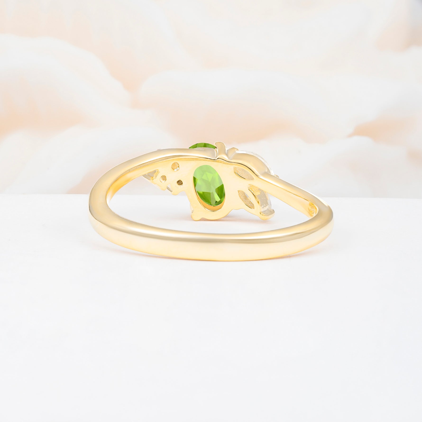 SR08714 Peridot Ring - Additional view