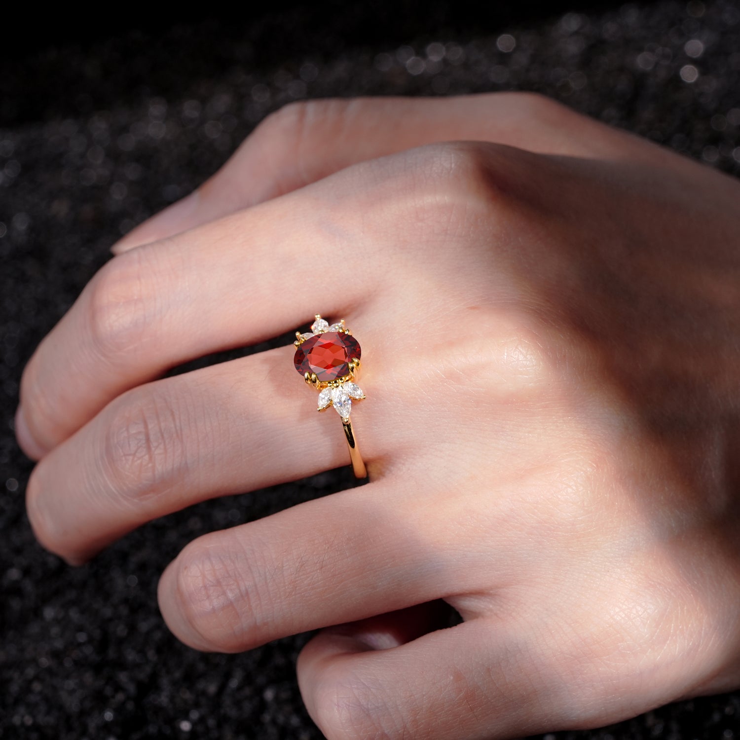 SR08756 Garnet Ring - Rose-Gold