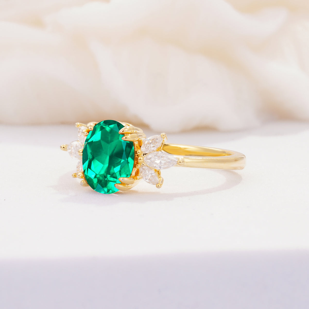 SR08756 Emerald Ring - White-Gold