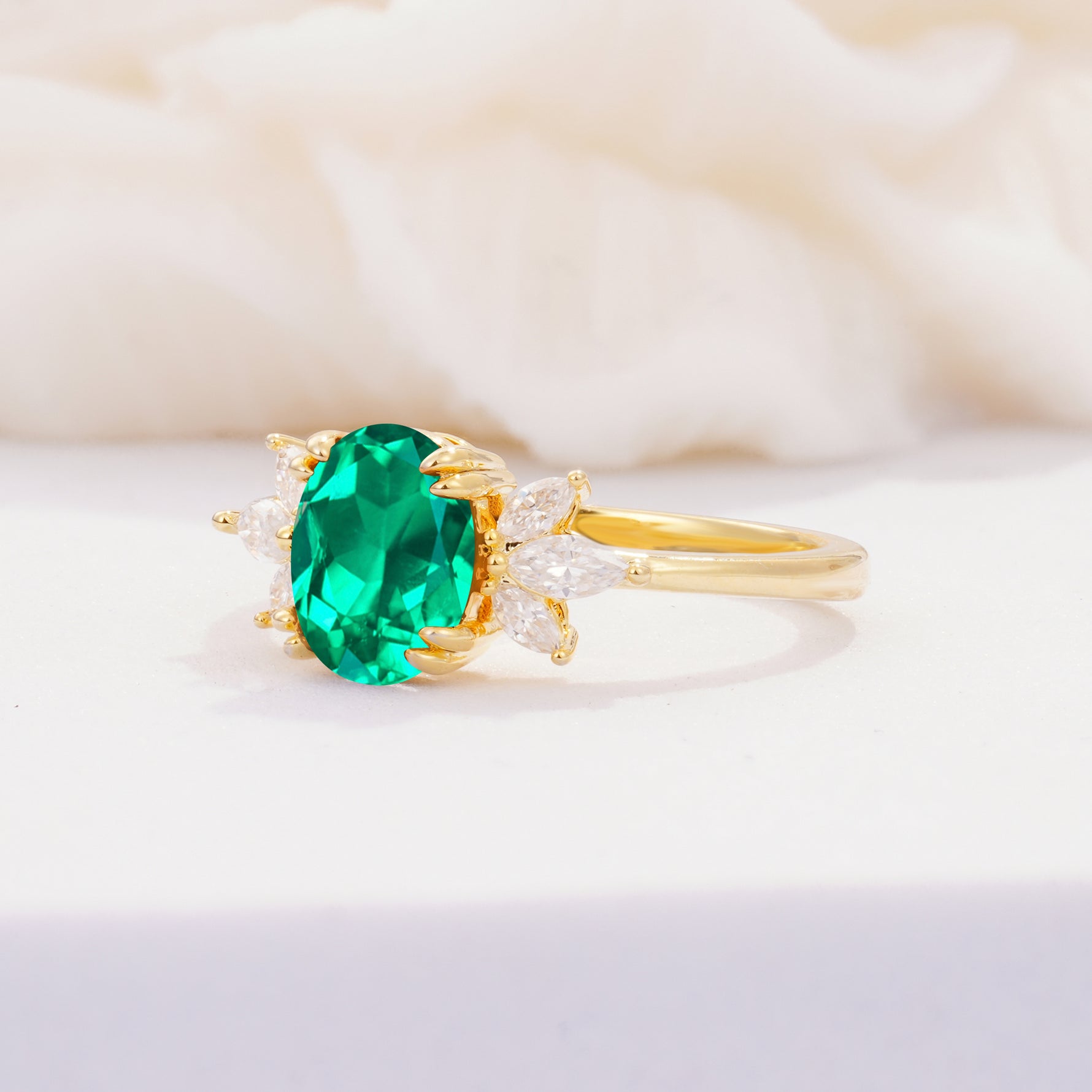SR08756 Emerald Ring - White-Gold