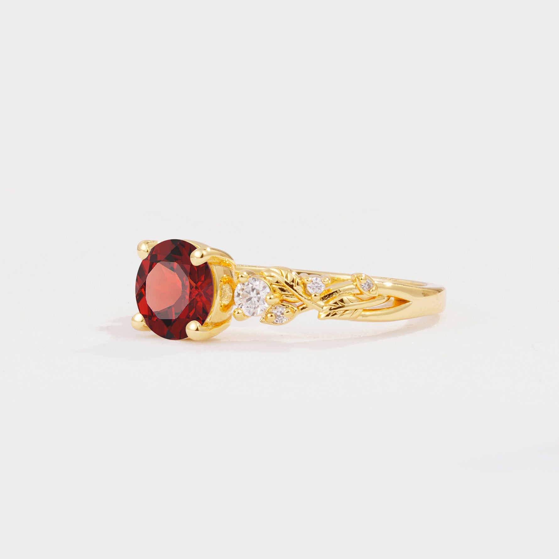 SR08759 Garnet Ring - White-Gold