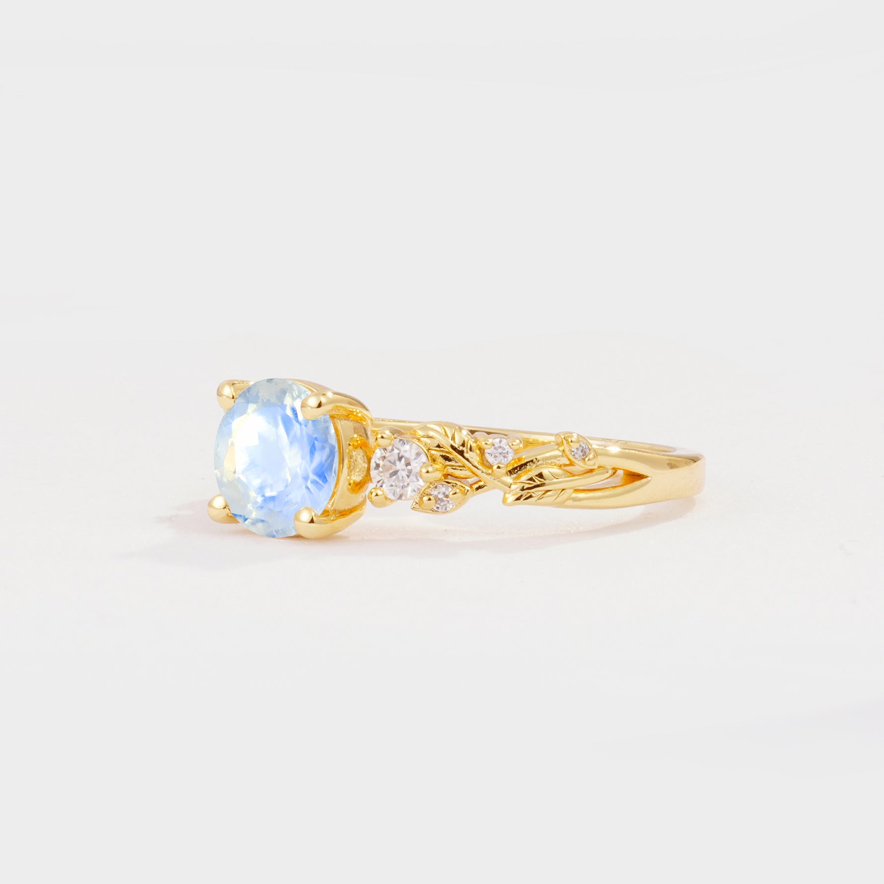 SR08759 Moonstone Ring - White-Gold