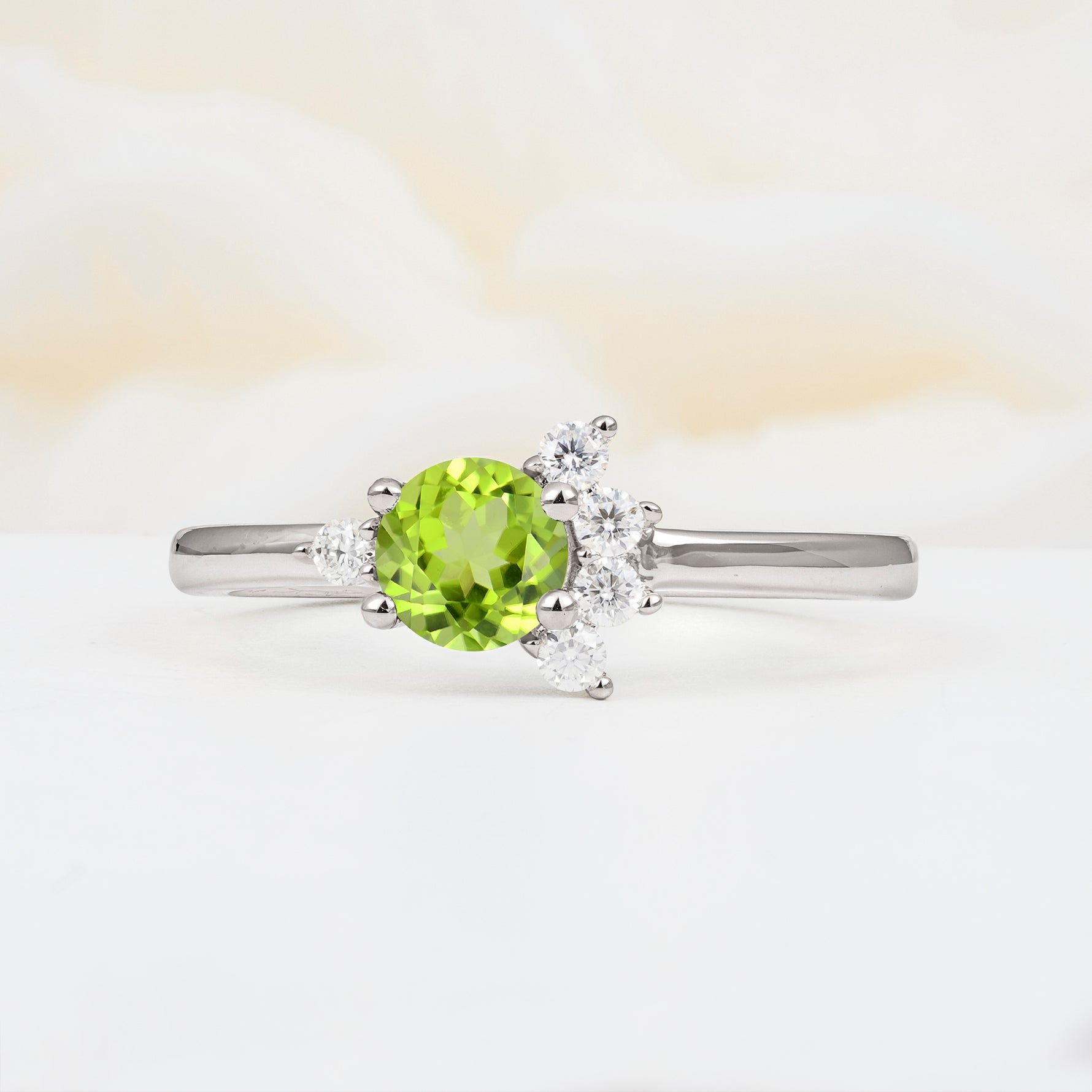 SR08791 Peridot Ring - Additional view