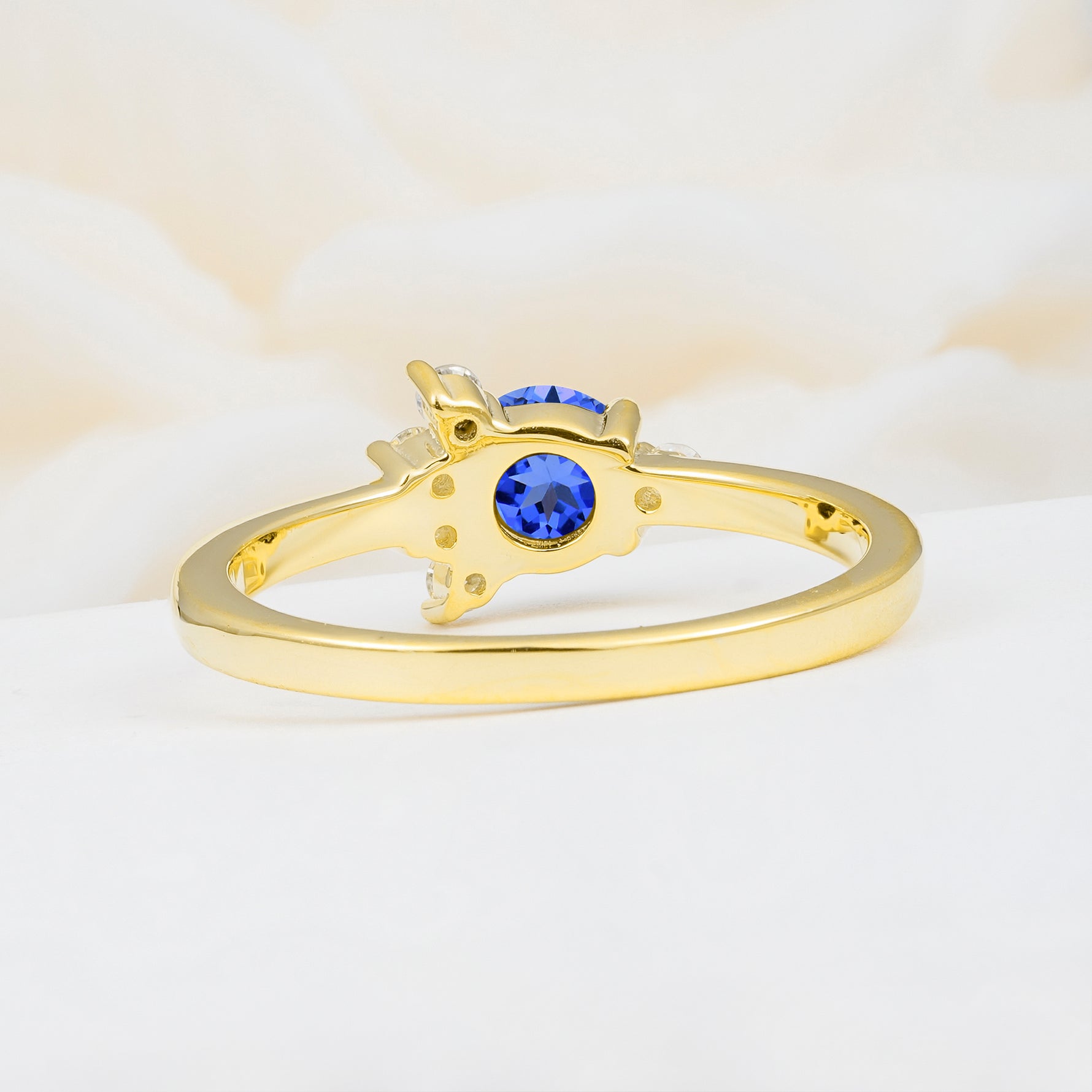 SR08791 Sapphire Ring - Additional view