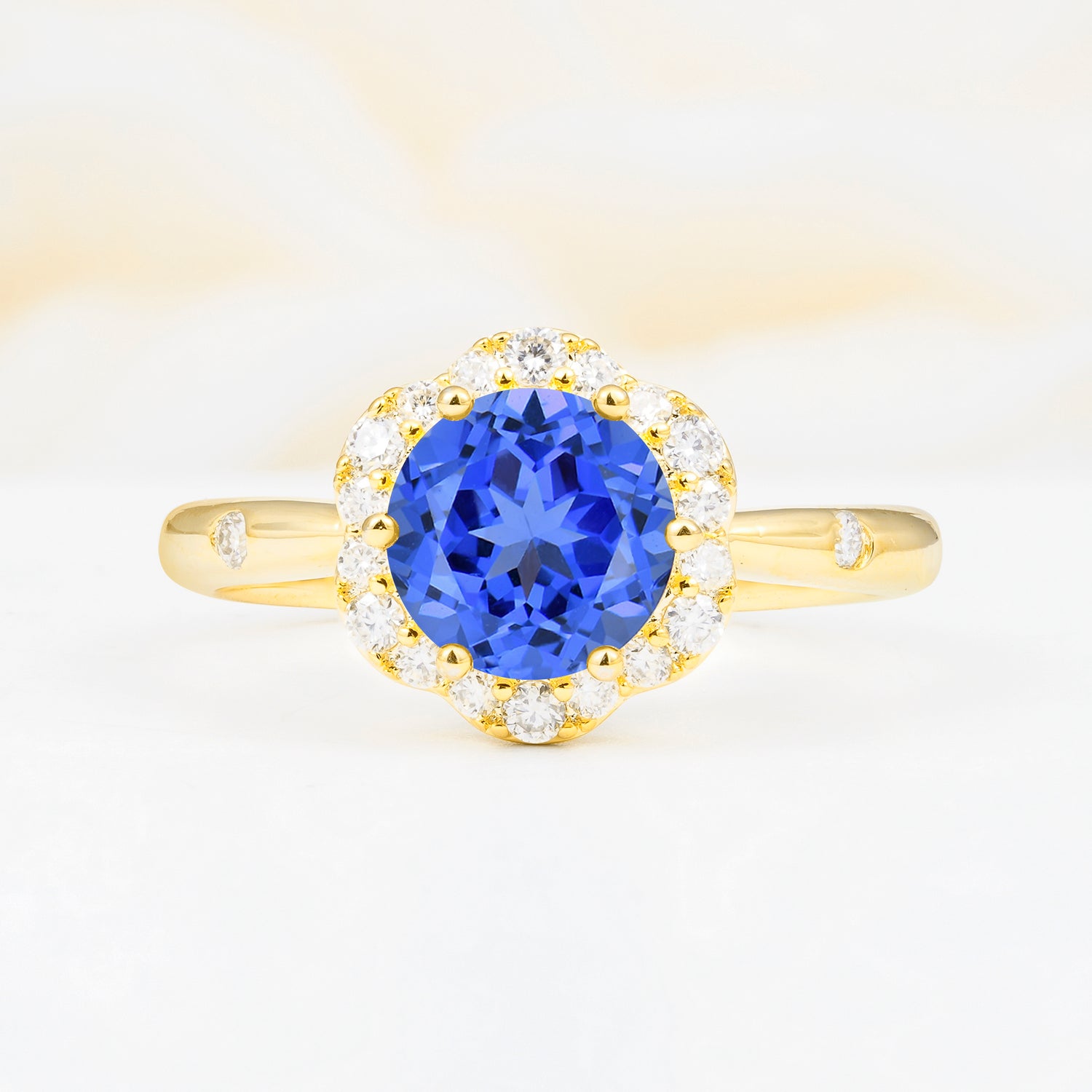 Vintage Scalloped Round Sapphire Halo Ring for her