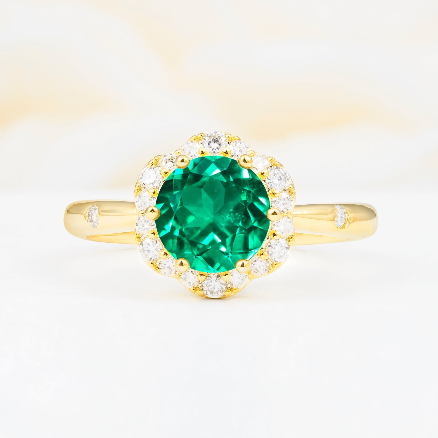 Vintage Scalloped Round Emerald Halo Ring for her