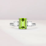 SR09241 Peridot Ring - Additional view