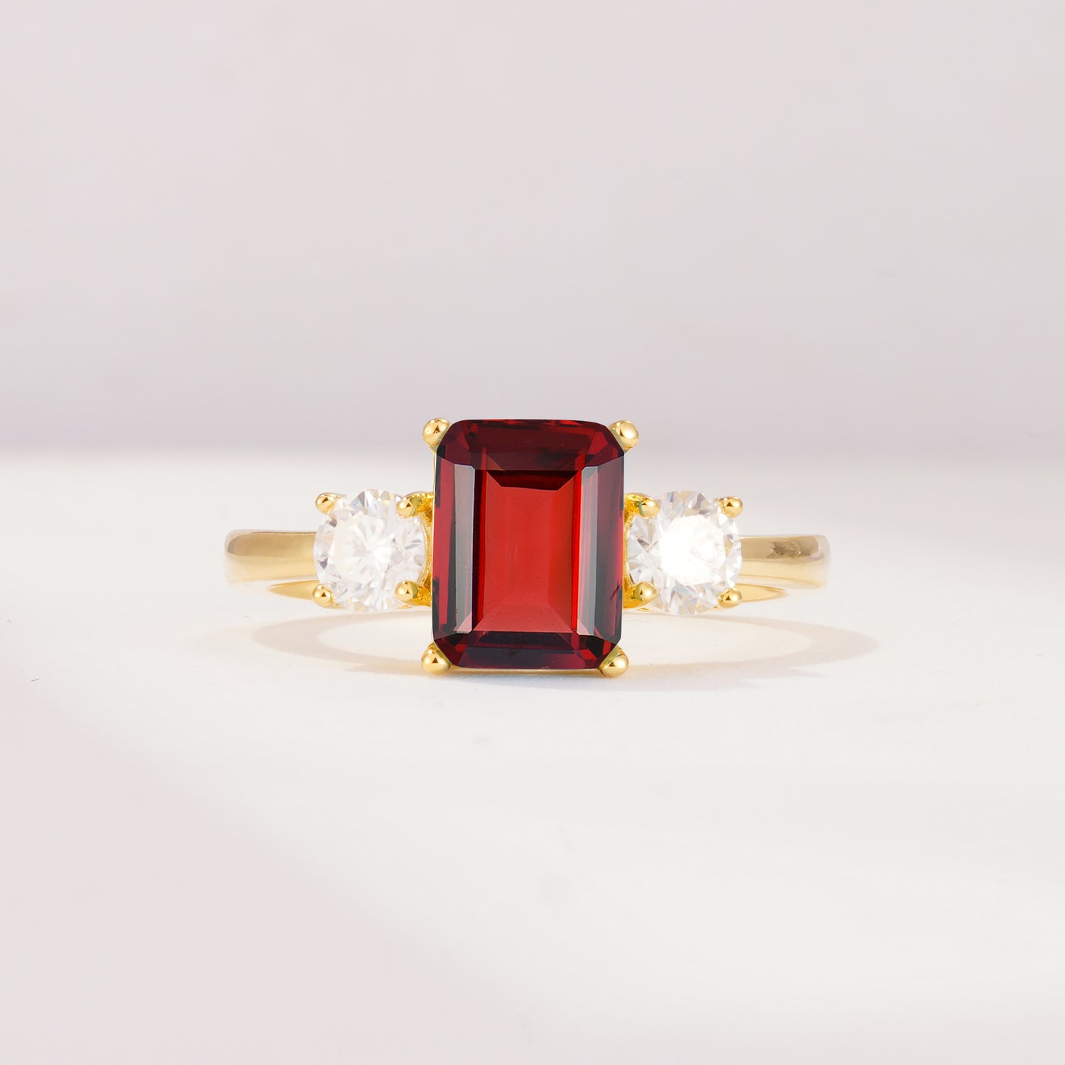 SR09241 Garnet Ring - Yellow-Gold
