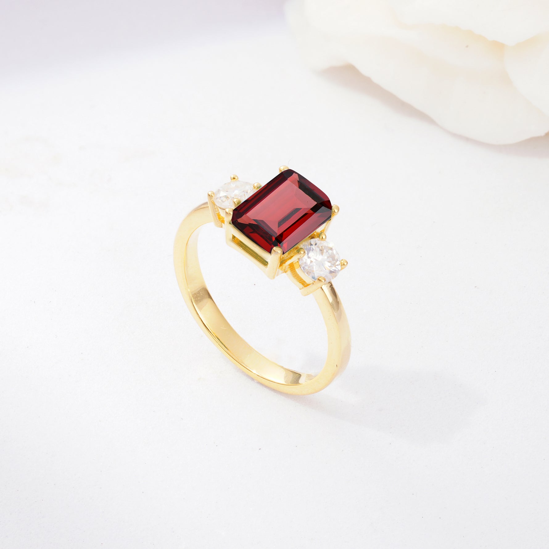 SR09241 Garnet Ring - Additional view