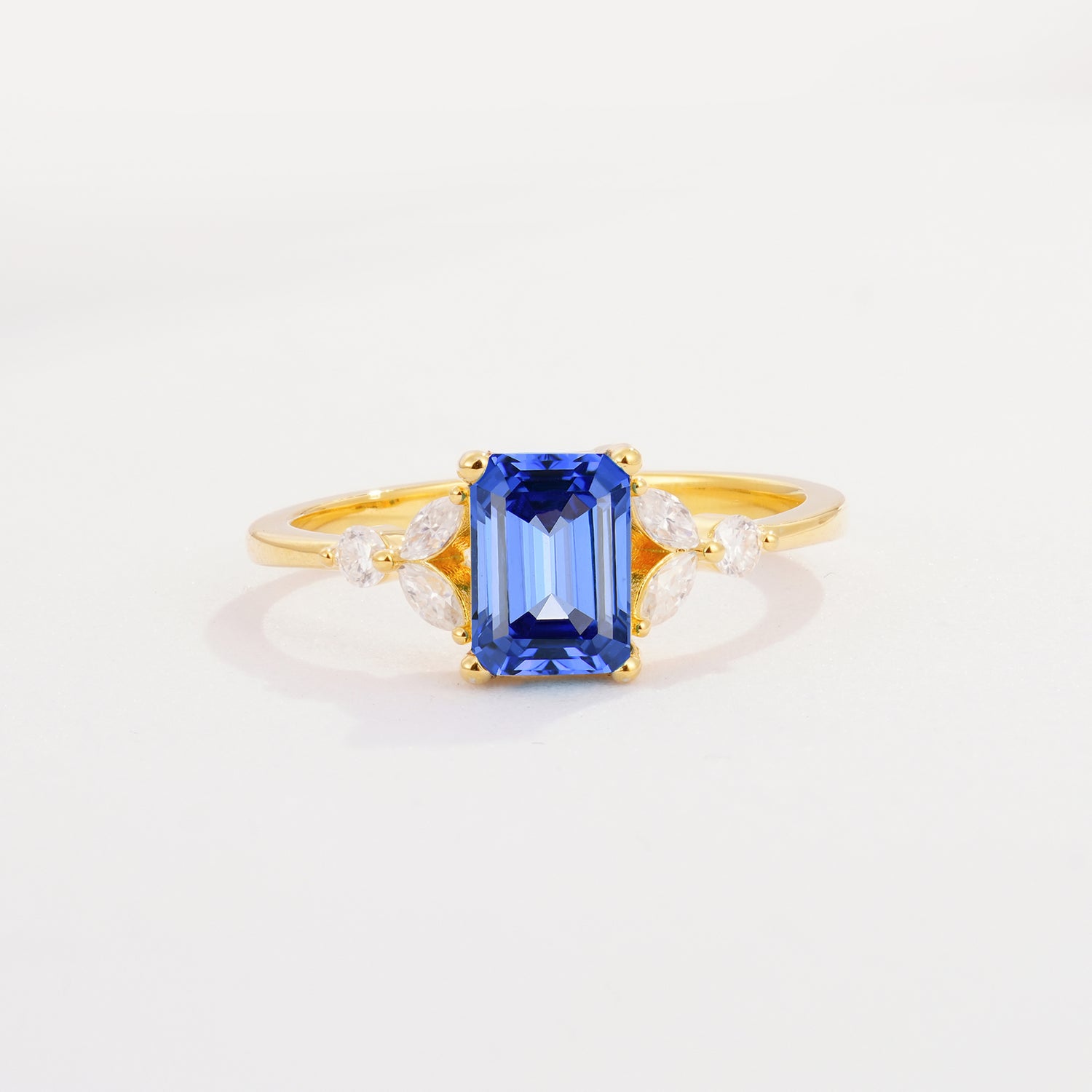 SR09245 Sapphire Ring - Yellow-Gold