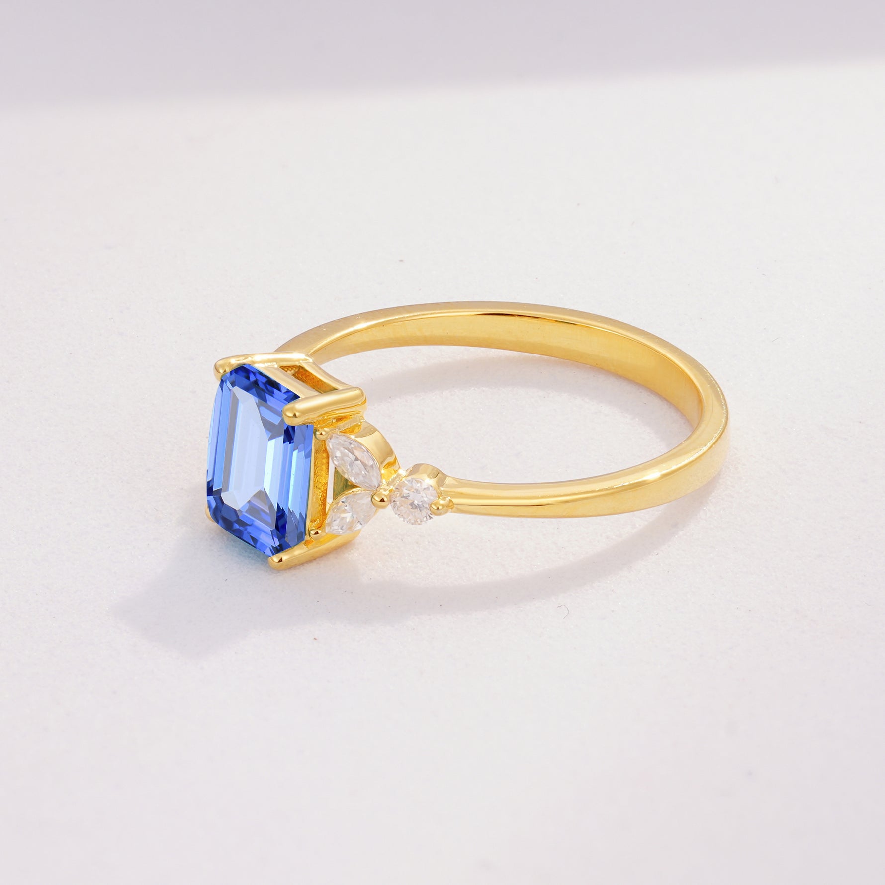 SR09245 Sapphire Ring - Additional view