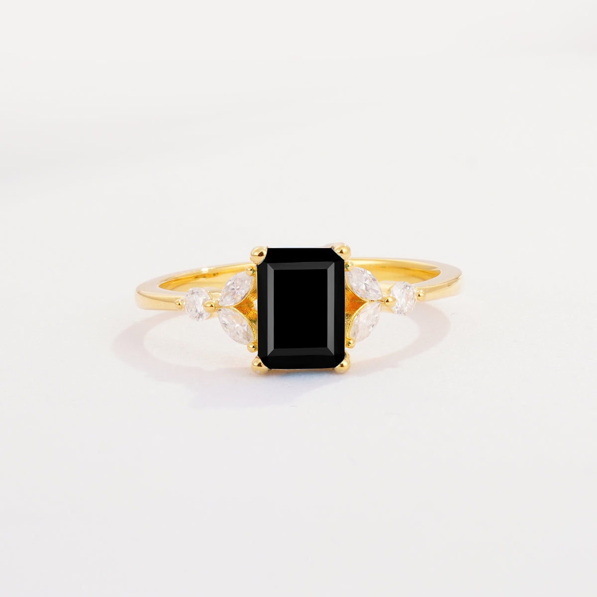 SR09245 Black Onyx Ring - Yellow-Gold