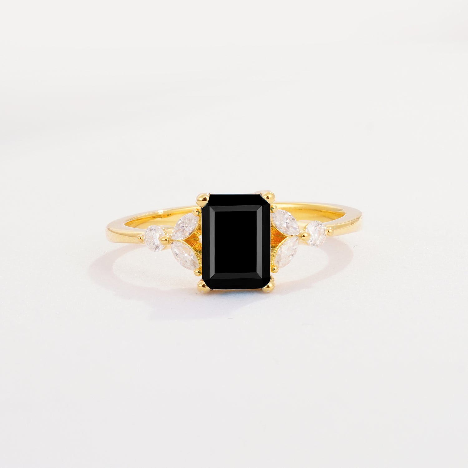 SR09245 Black Onyx Ring - Yellow-Gold
