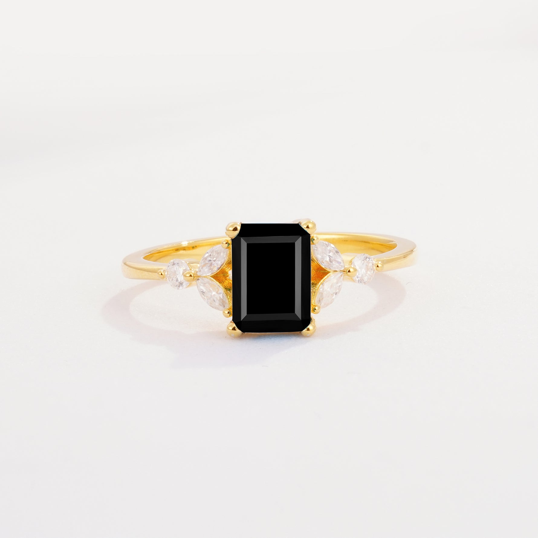SR09245 Black Onyx Ring - Yellow-Gold
