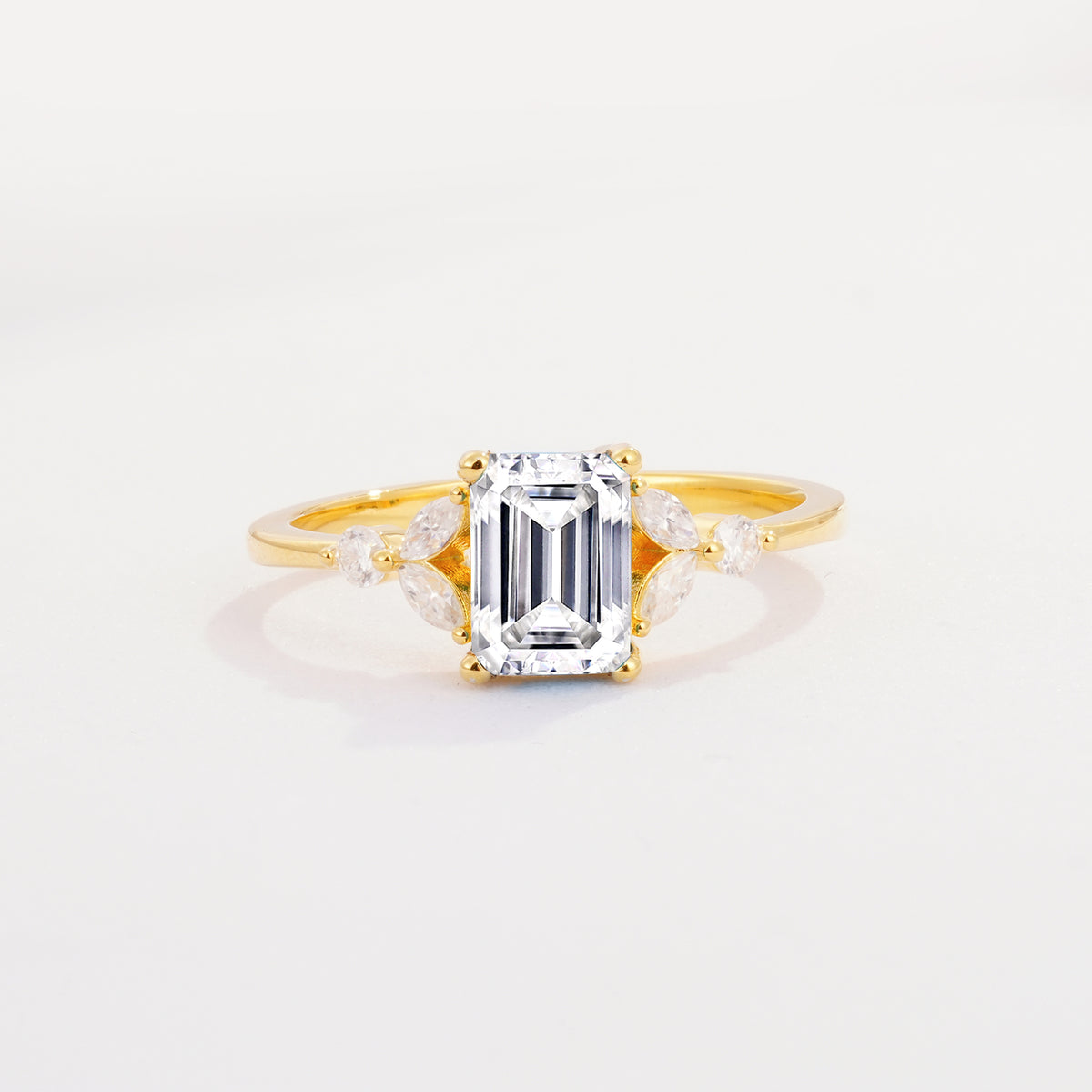 SR09245 Lab Diamond Ring - Yellow-Gold