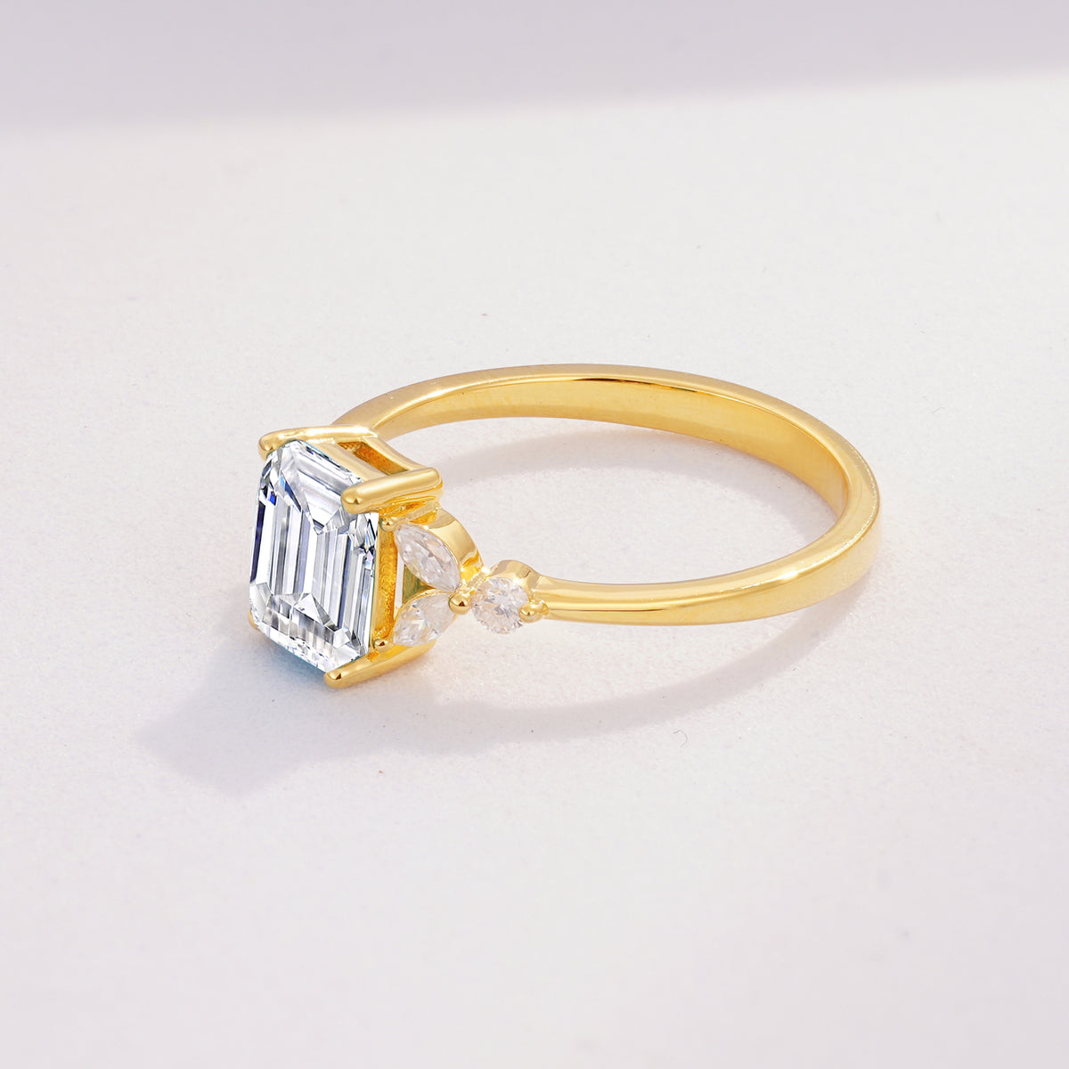 SR09245 Lab Diamond Ring - Additional view