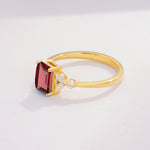 SR09245 Garnet Ring - Additional view