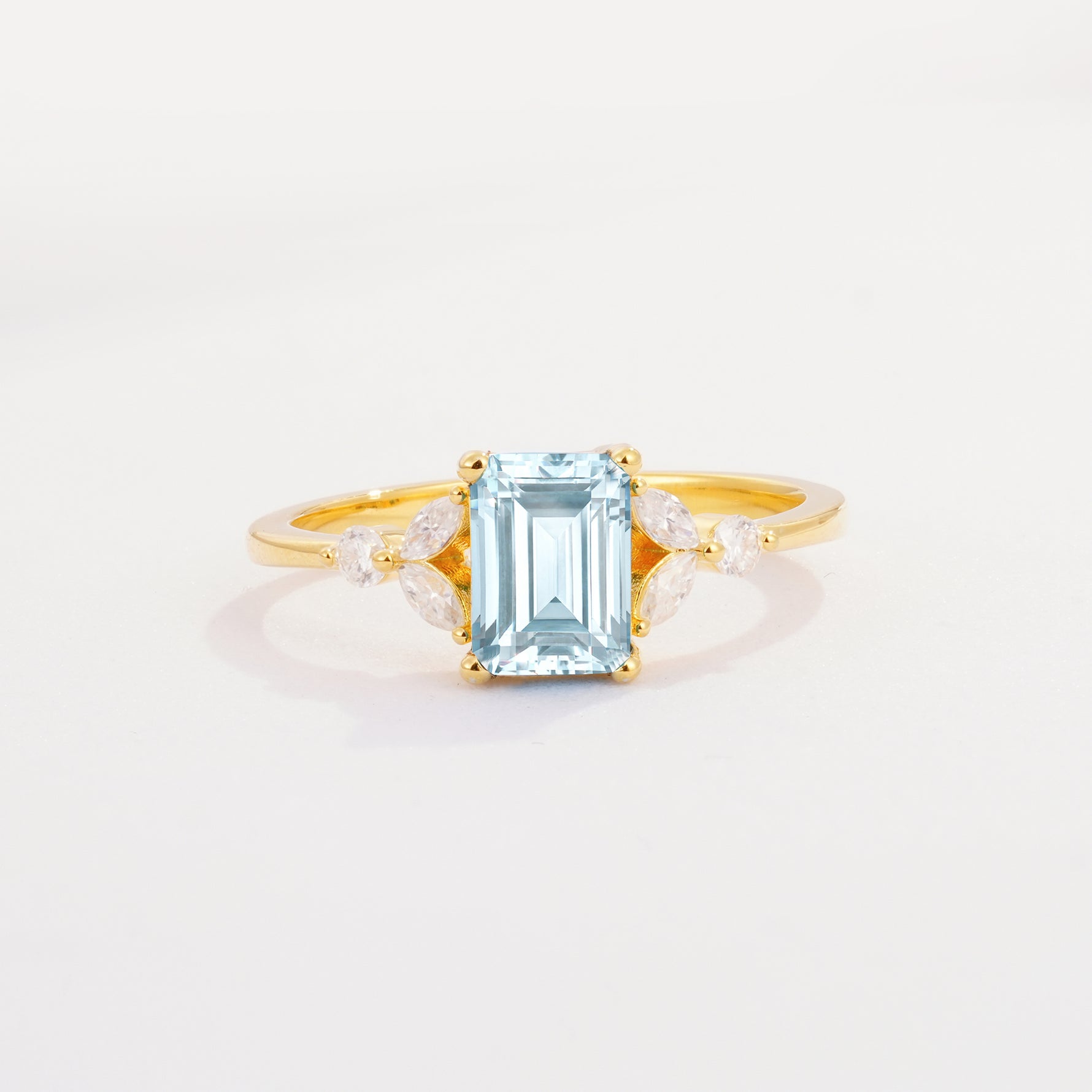 SR09245 Aquamarine Ring - Yellow-Gold