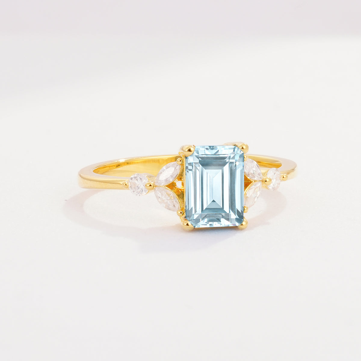 SR09245 Aquamarine Ring - White-Gold