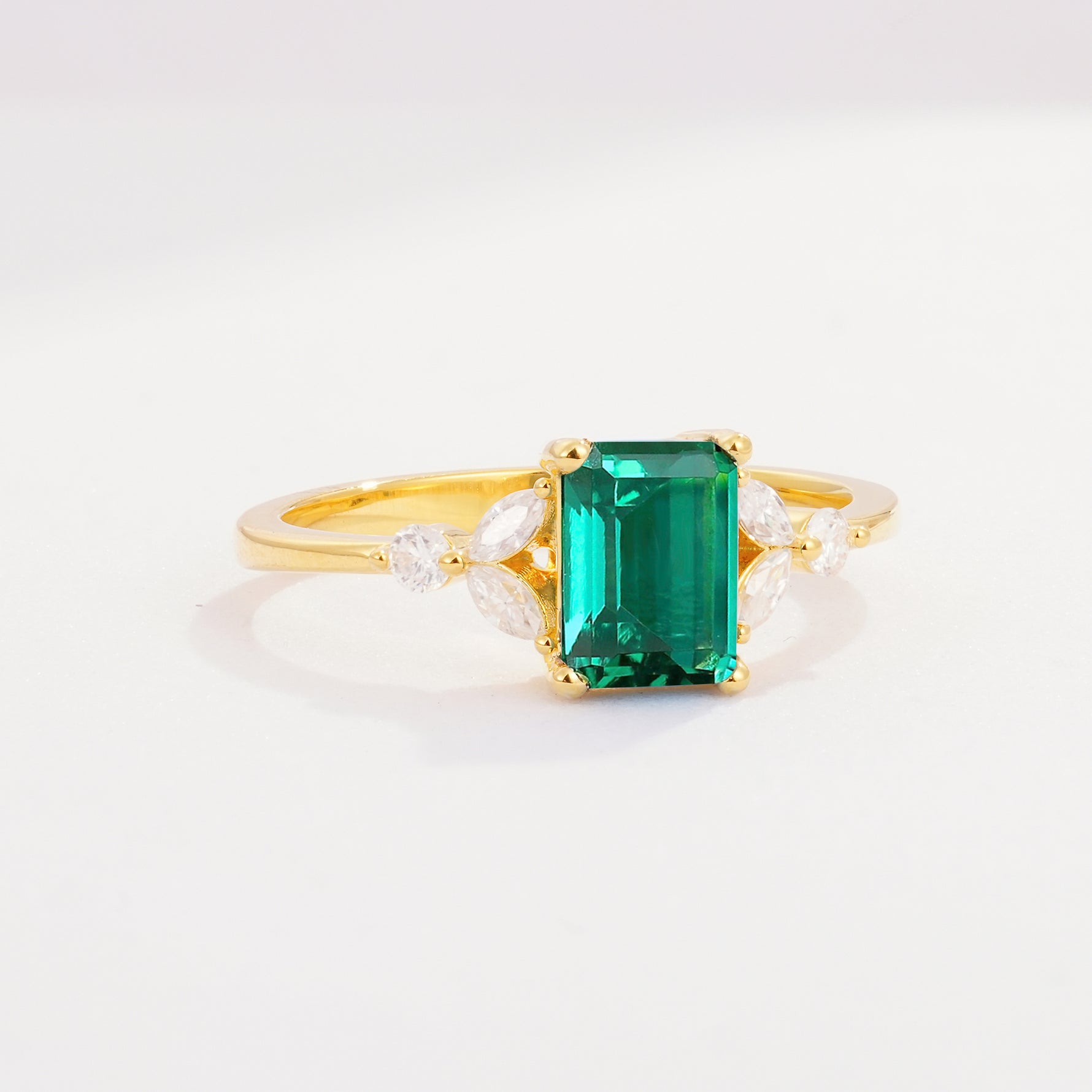 SR09245 Emerald Ring - White-Gold