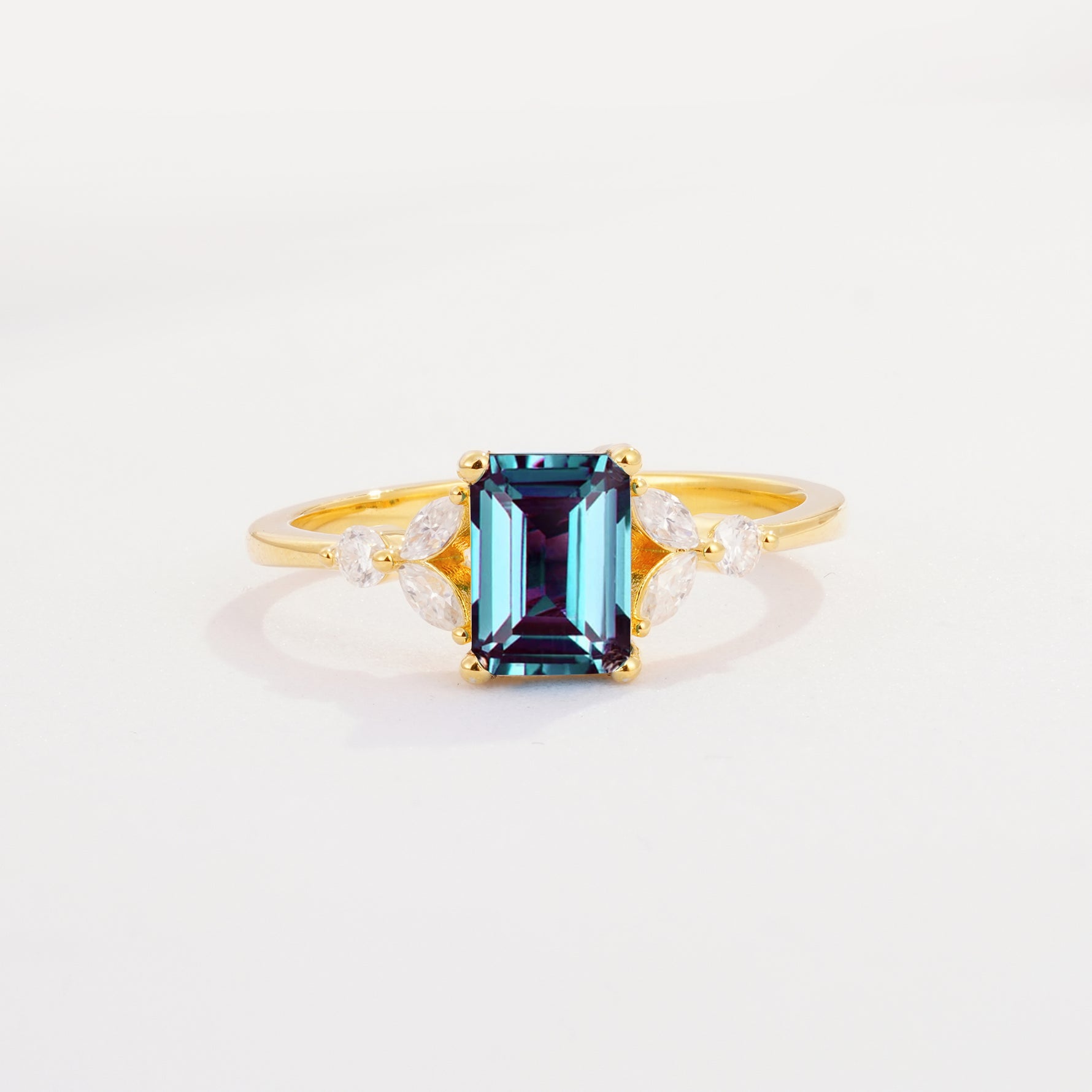 SR09245 Alexandrite Ring - Yellow-Gold