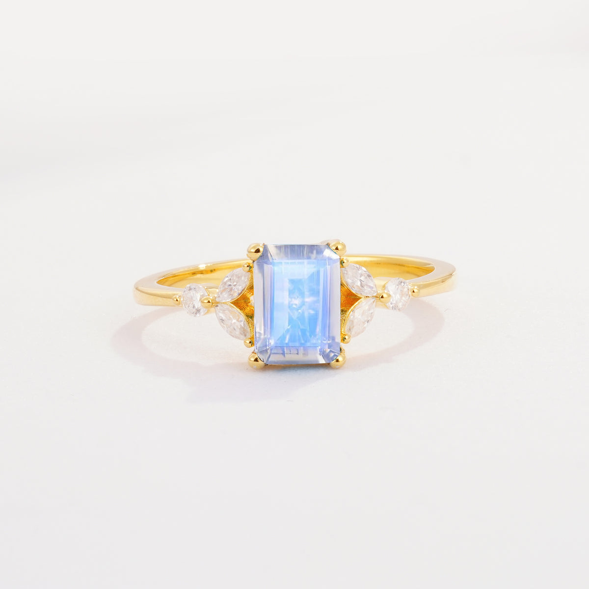 SR09245 Moonstone Ring - Yellow-Gold