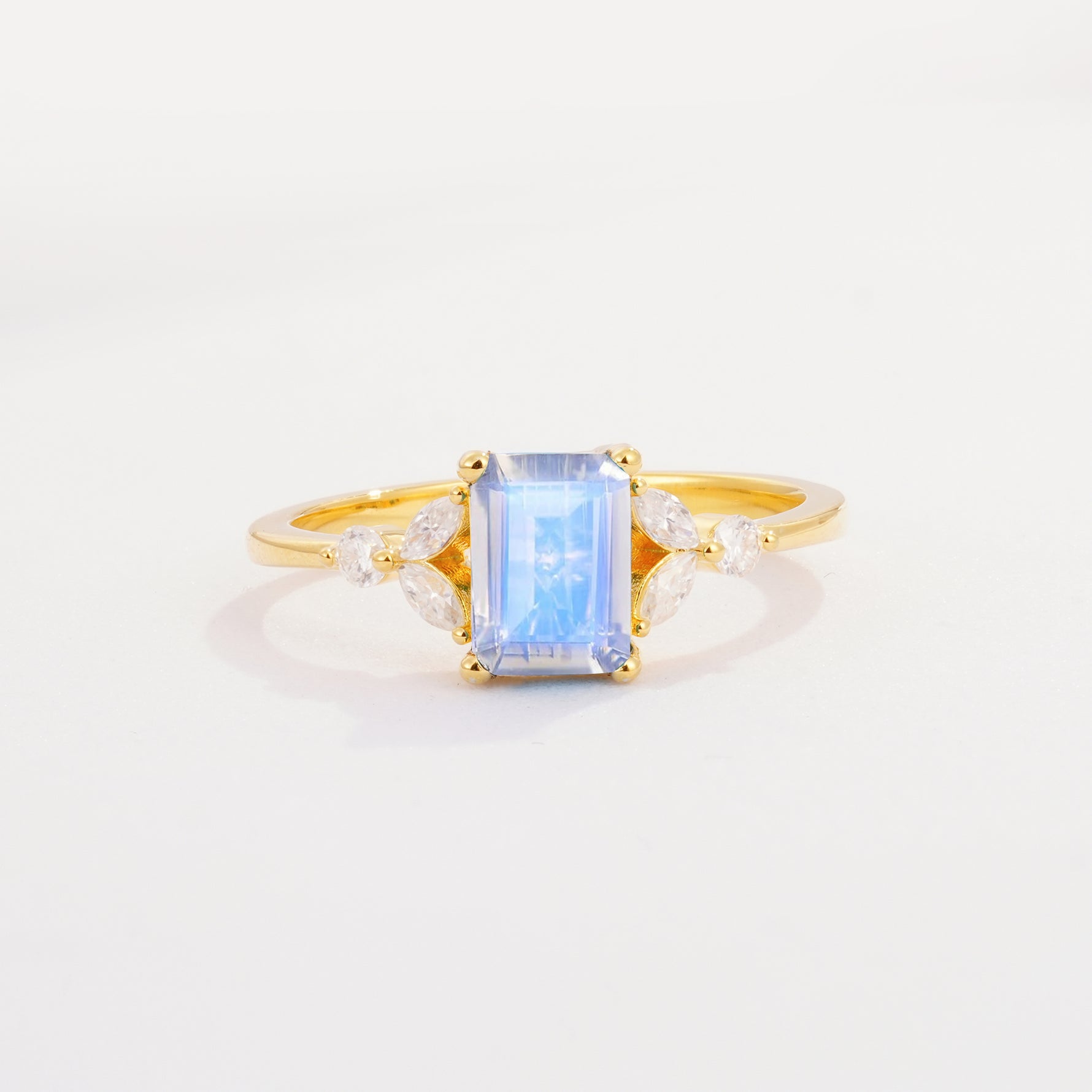 SR09245 Moonstone Ring - Yellow-Gold