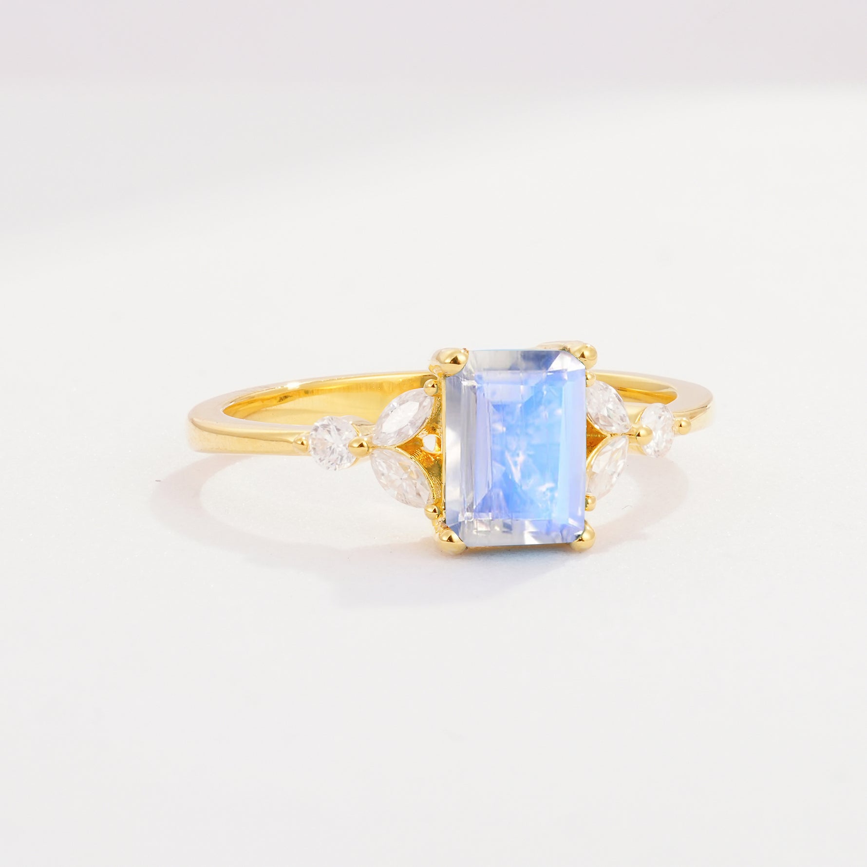 SR09245 Moonstone Ring - White-Gold