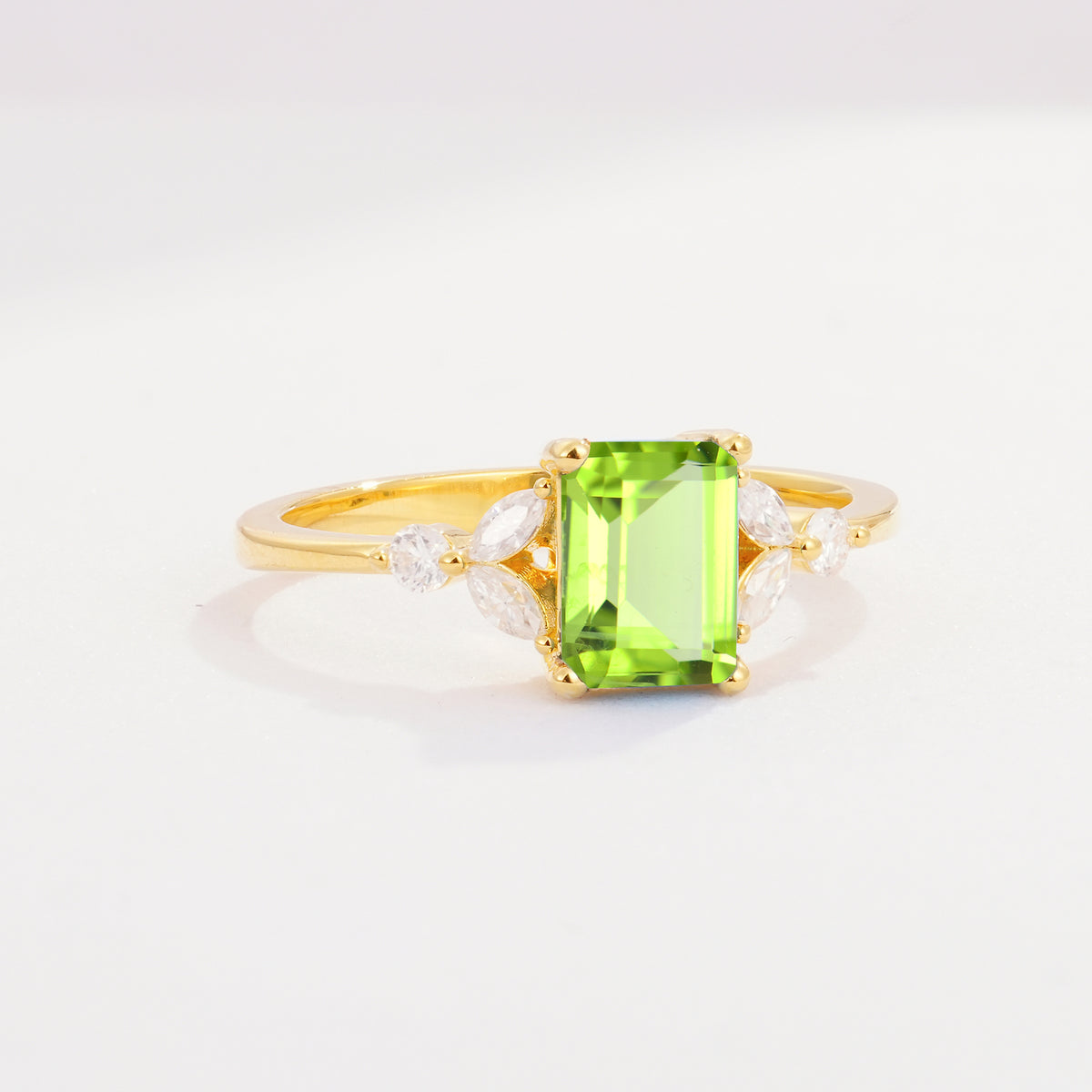 SR09245 Peridot Ring - White-Gold