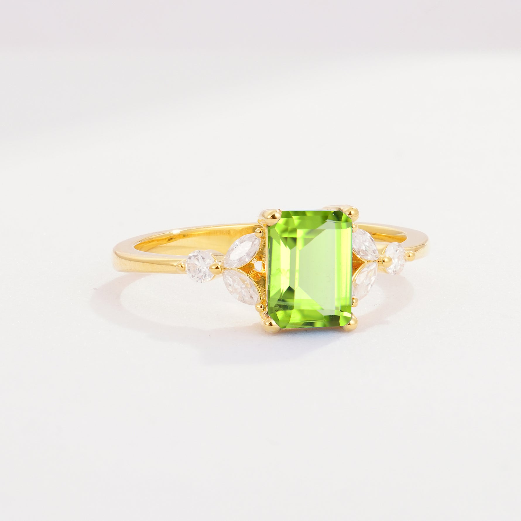 SR09245 Peridot Ring - White-Gold