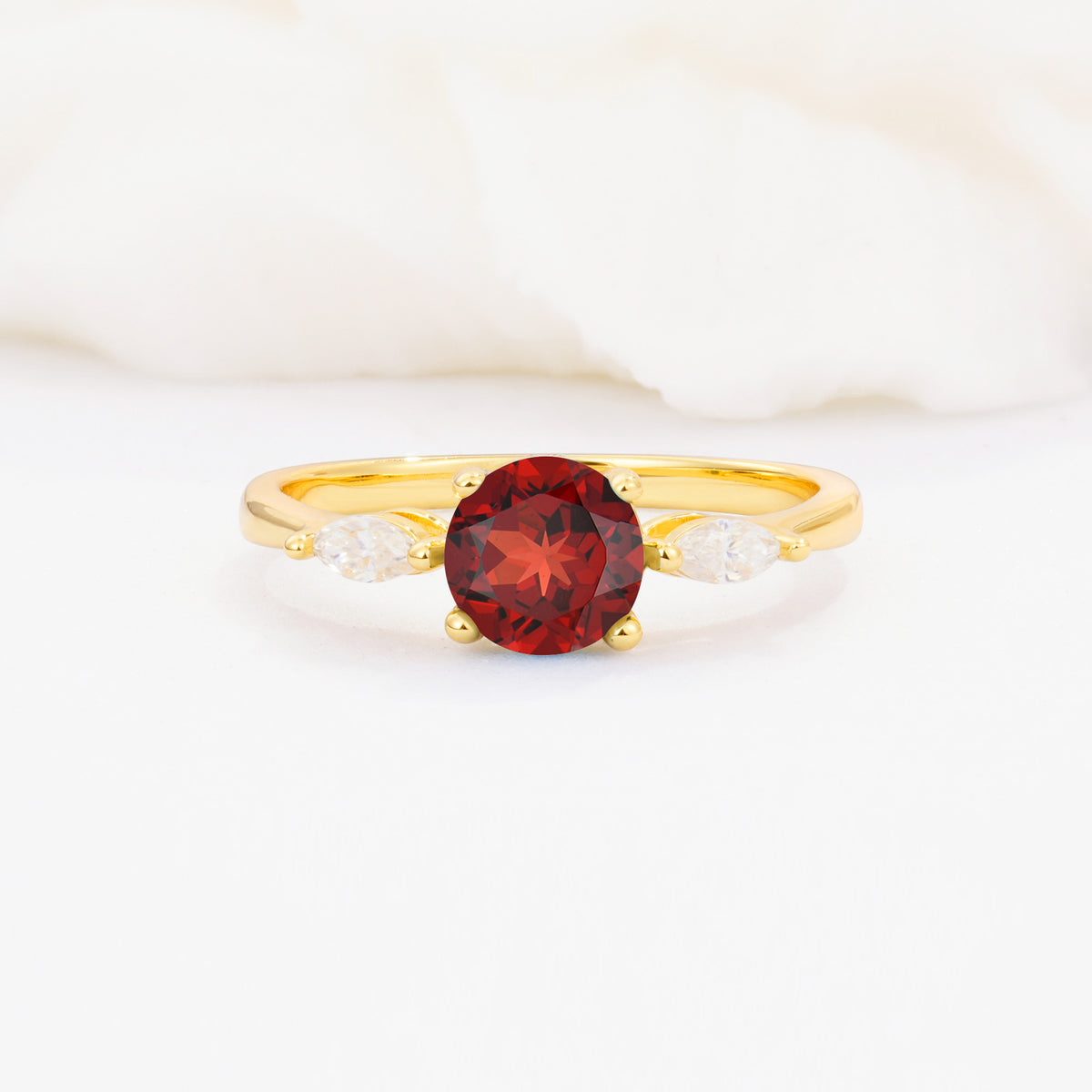 SR10909 Garnet Ring - Yellow-Gold