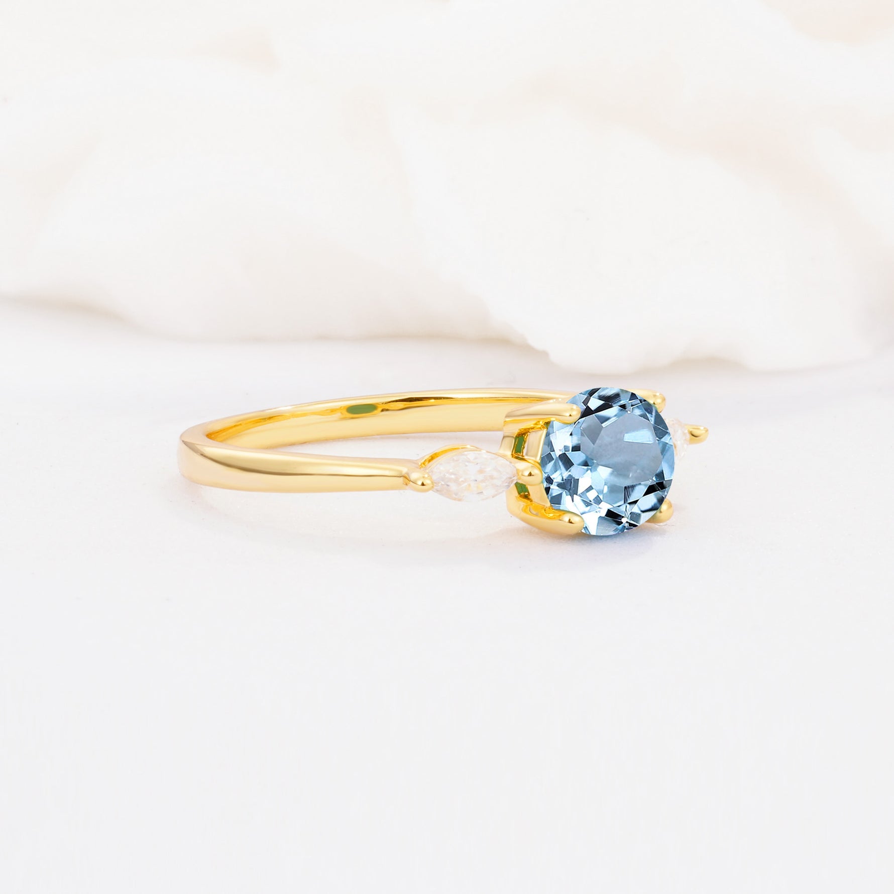 SR10909 Aquamarine Ring - White-Gold