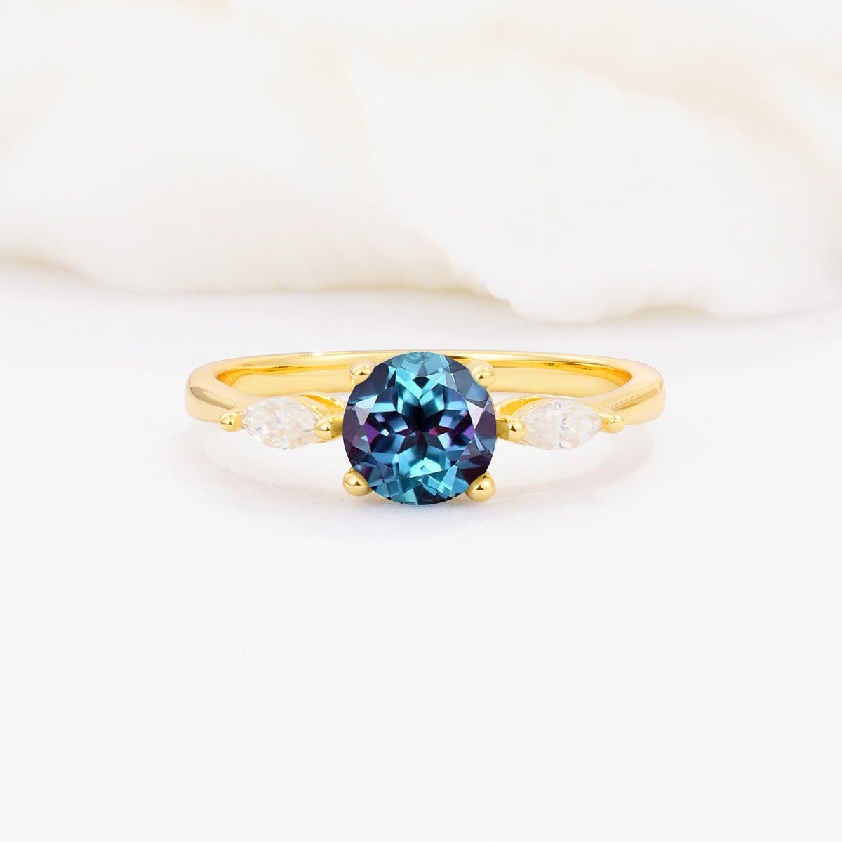 SR10909 Alexandrite Ring - Yellow-Gold