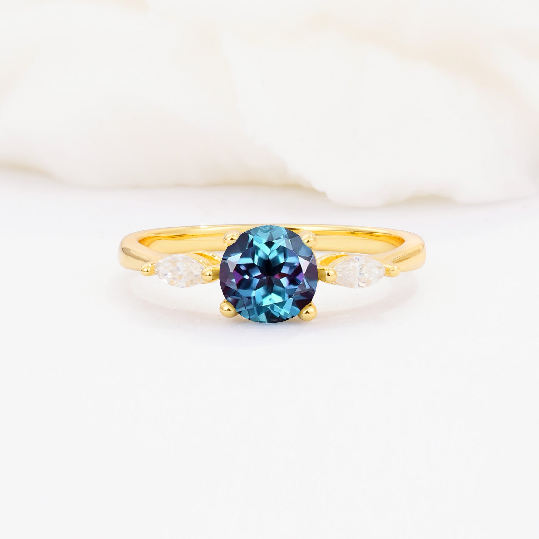 SR10909 Alexandrite Ring - Yellow-Gold