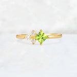 Princess Cut Peridot Asymmetrical Cluster Side Stone Engagement Ring - Additional view