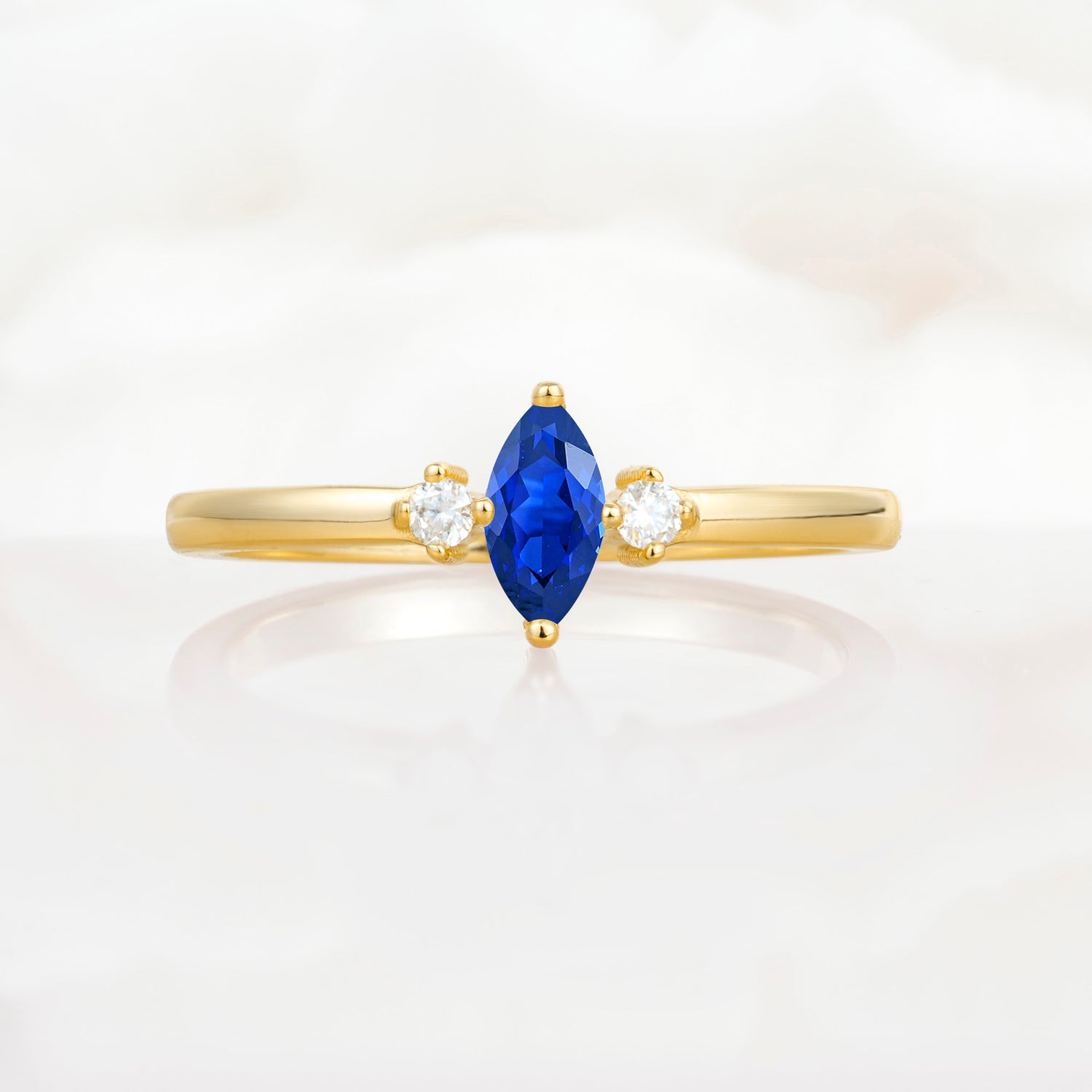 SR11083 Sapphire Ring - Yellow-Gold